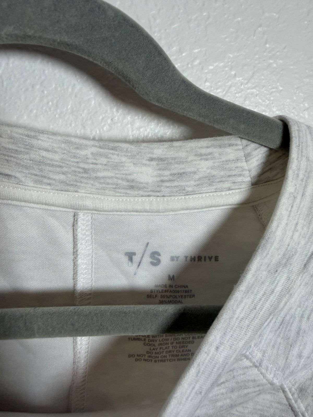 T/S by Thrive Sweatshirt Size Medium