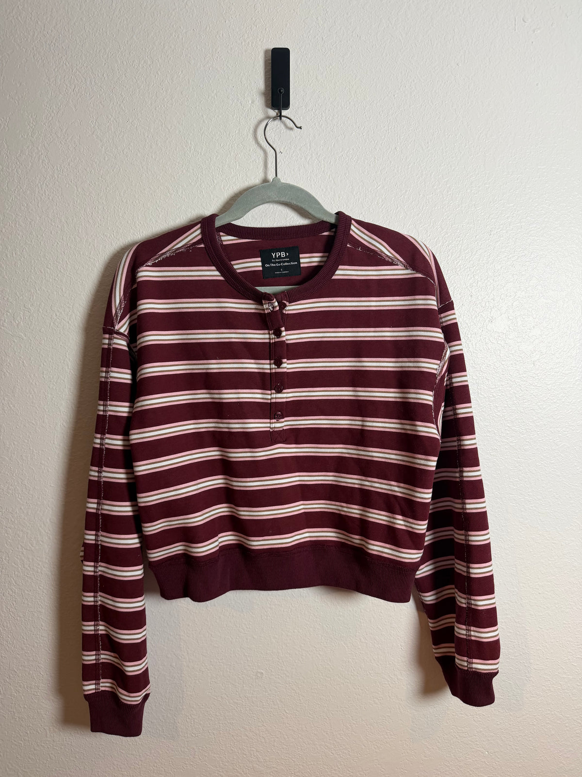 Abercrombie YPB Top Size Small