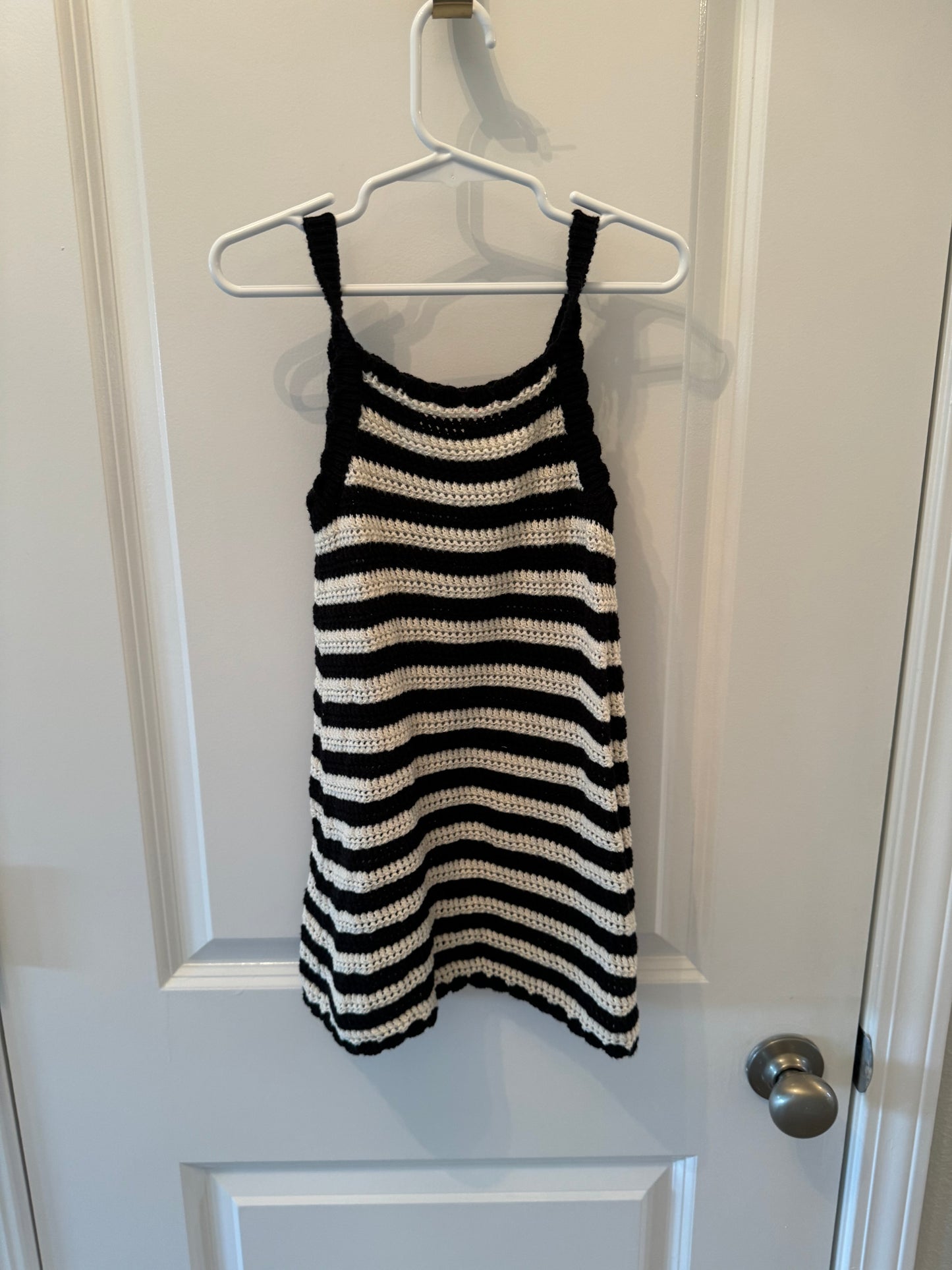 Zara Crochet Stripe Knit Dress Youth Girl’s Size 4 Years Black Cream