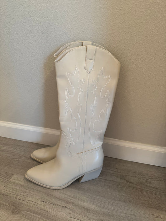 Madden NYC Tall Western Boots Women’s Size 8 Bone