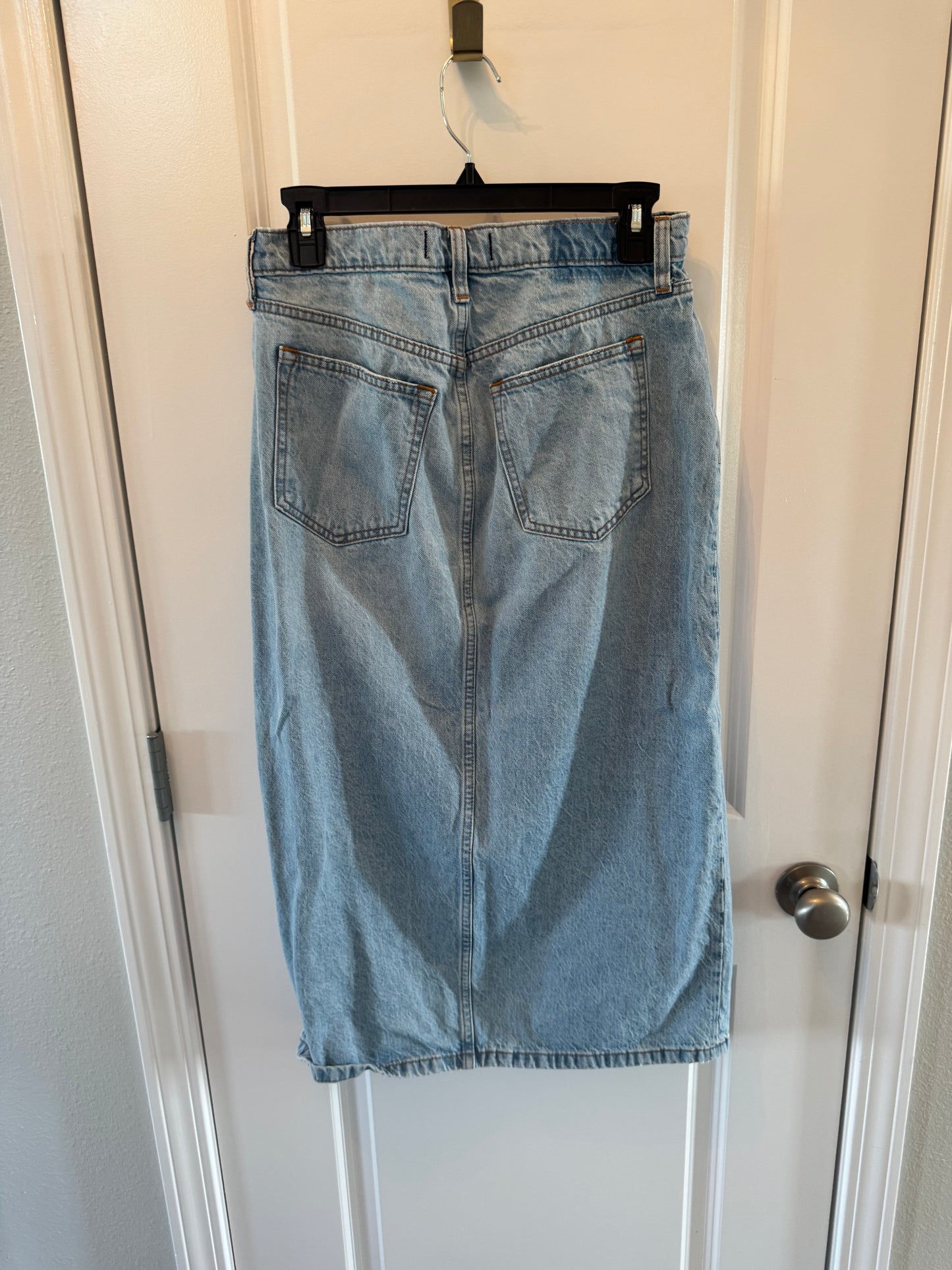 Abercrombie & Fitch Midi Denim Skirt Women’s Size 28/6