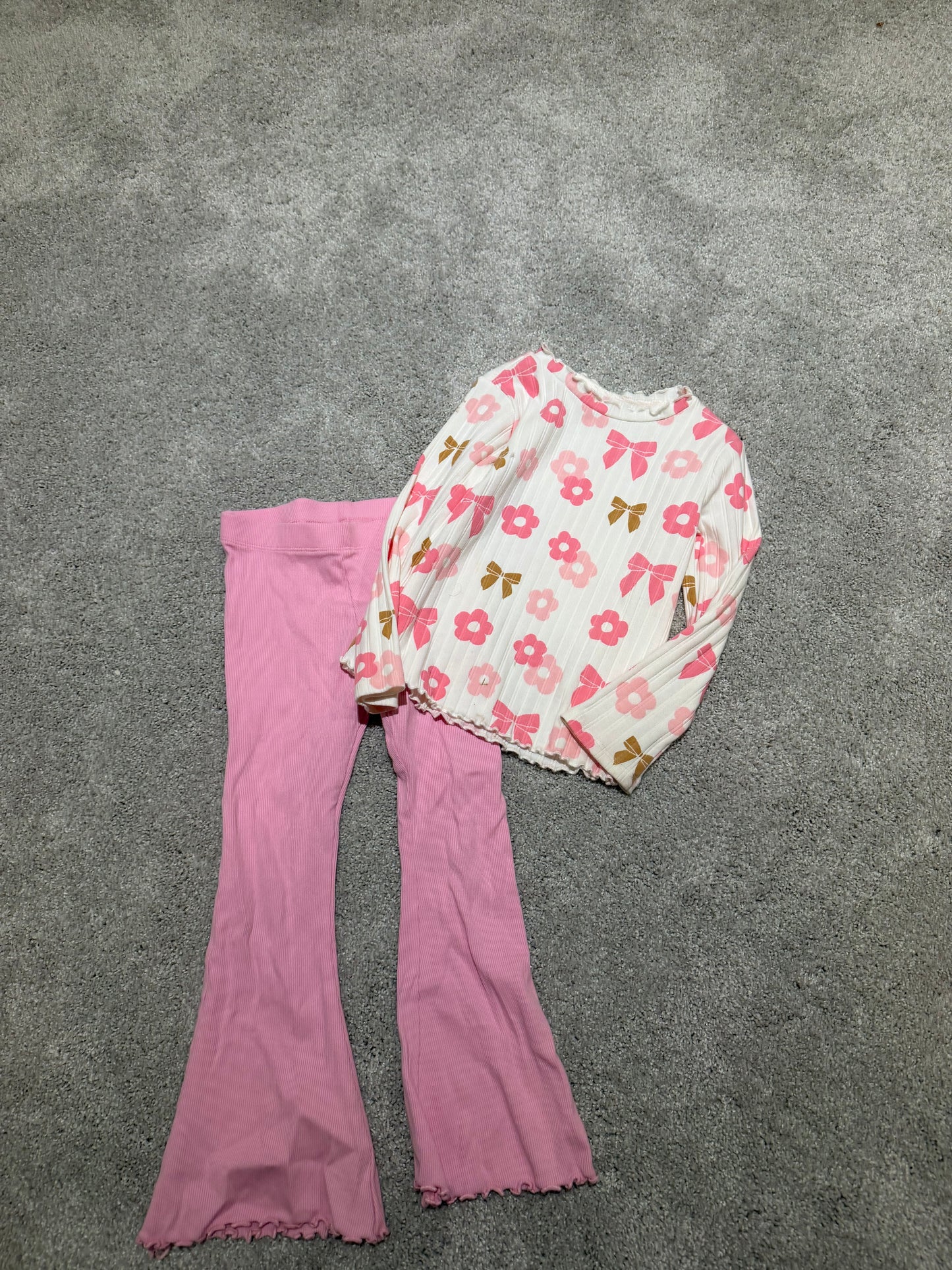 Outfit w Flare Pants Toddler Size 4T