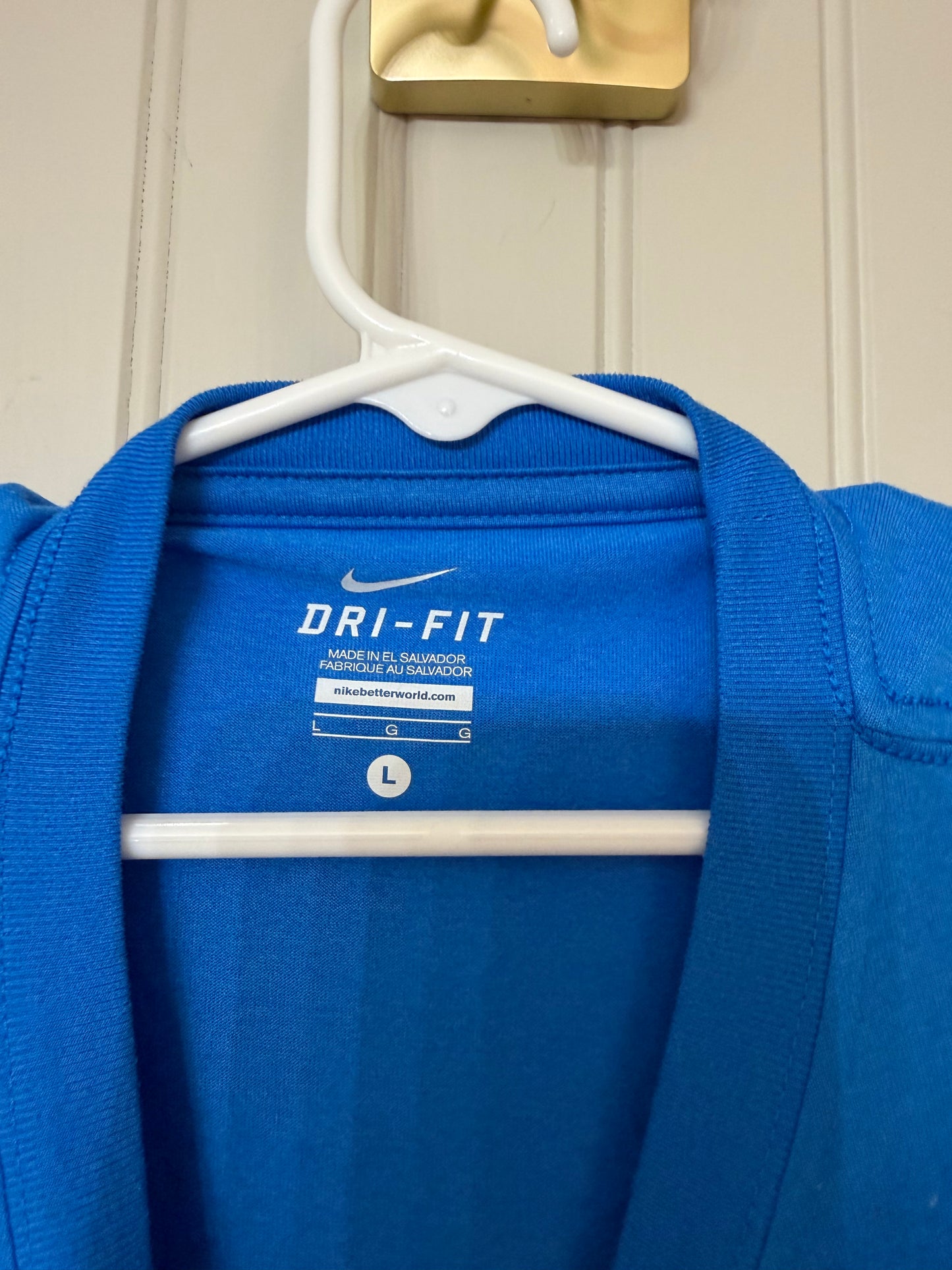 Nike Tee Youth Size Large Royal Blue