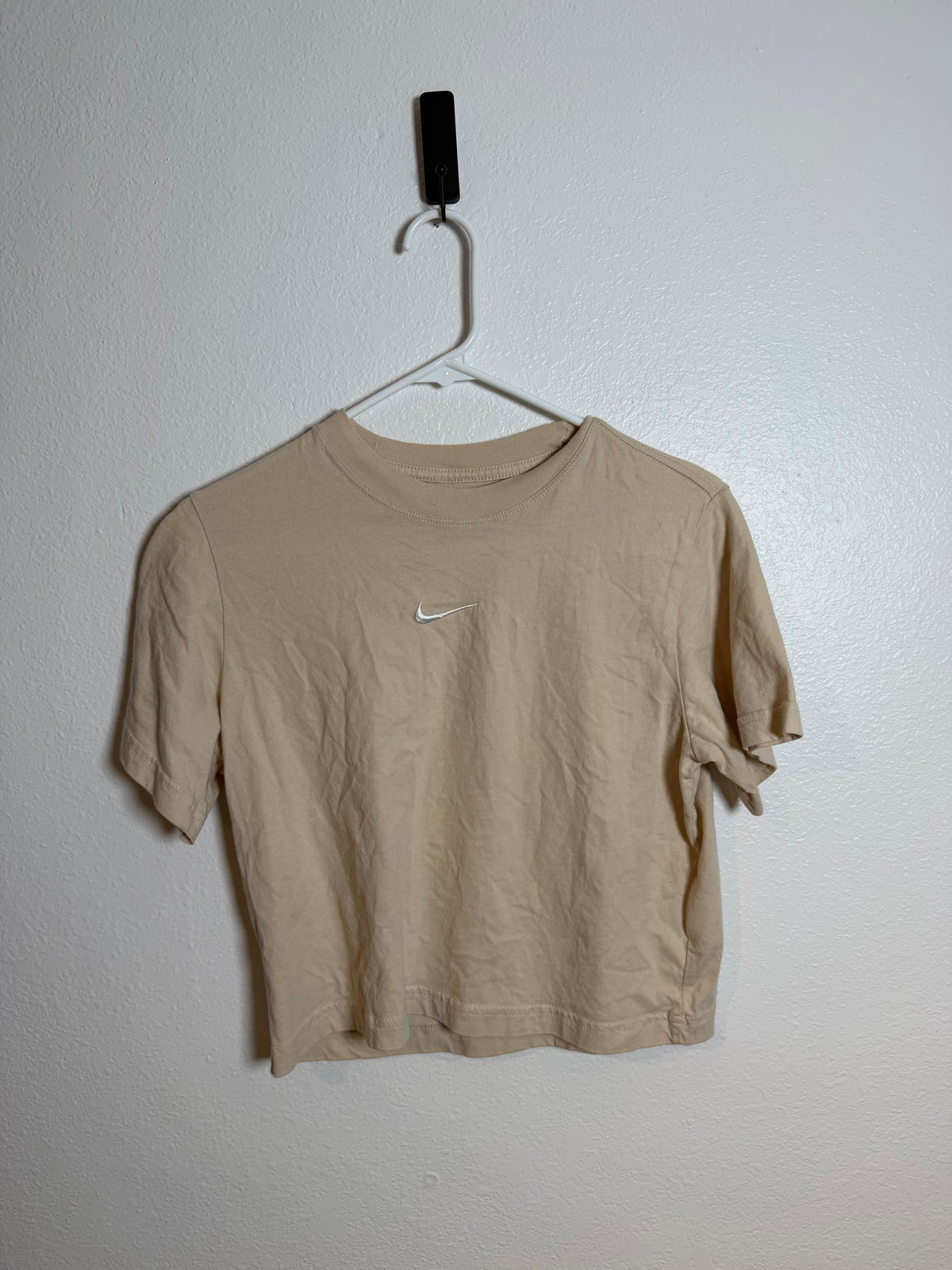 Women’s Nike Tee Size Medium