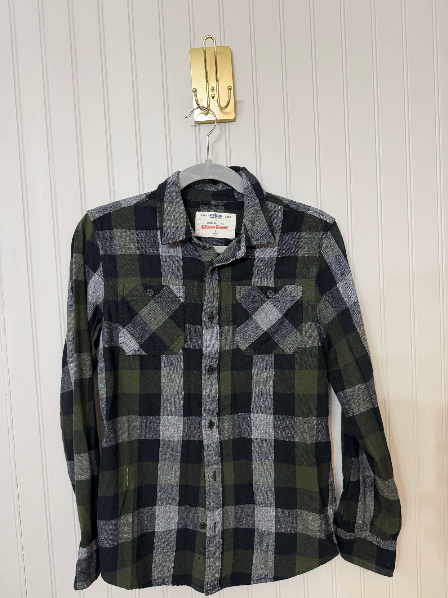 Urban Pipeline Plaid Flannel Shirt Youth Size Large