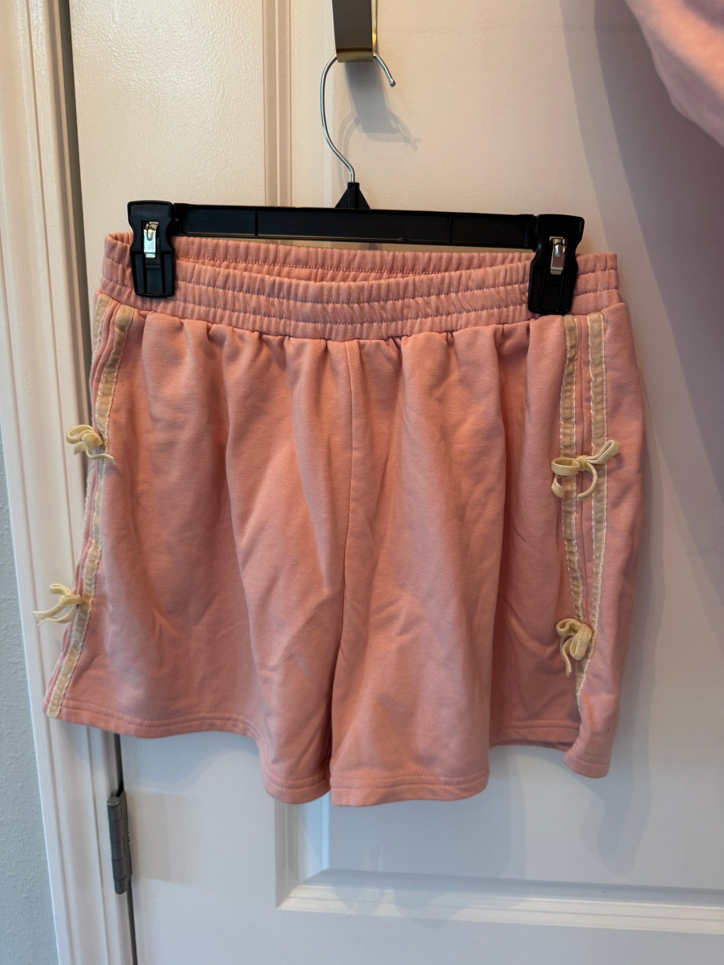 Women’s Pink Bow Set Size Medium