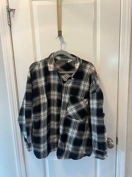 H&M Plaid Flannel Long Sleeve To Women’s Size Large Gray