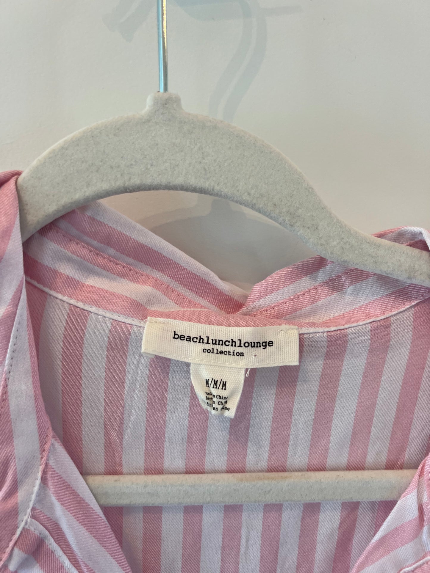 Beach Lunch Lounge Stripe Knot Front Cropped Shirt Women’s Size Medium Pink