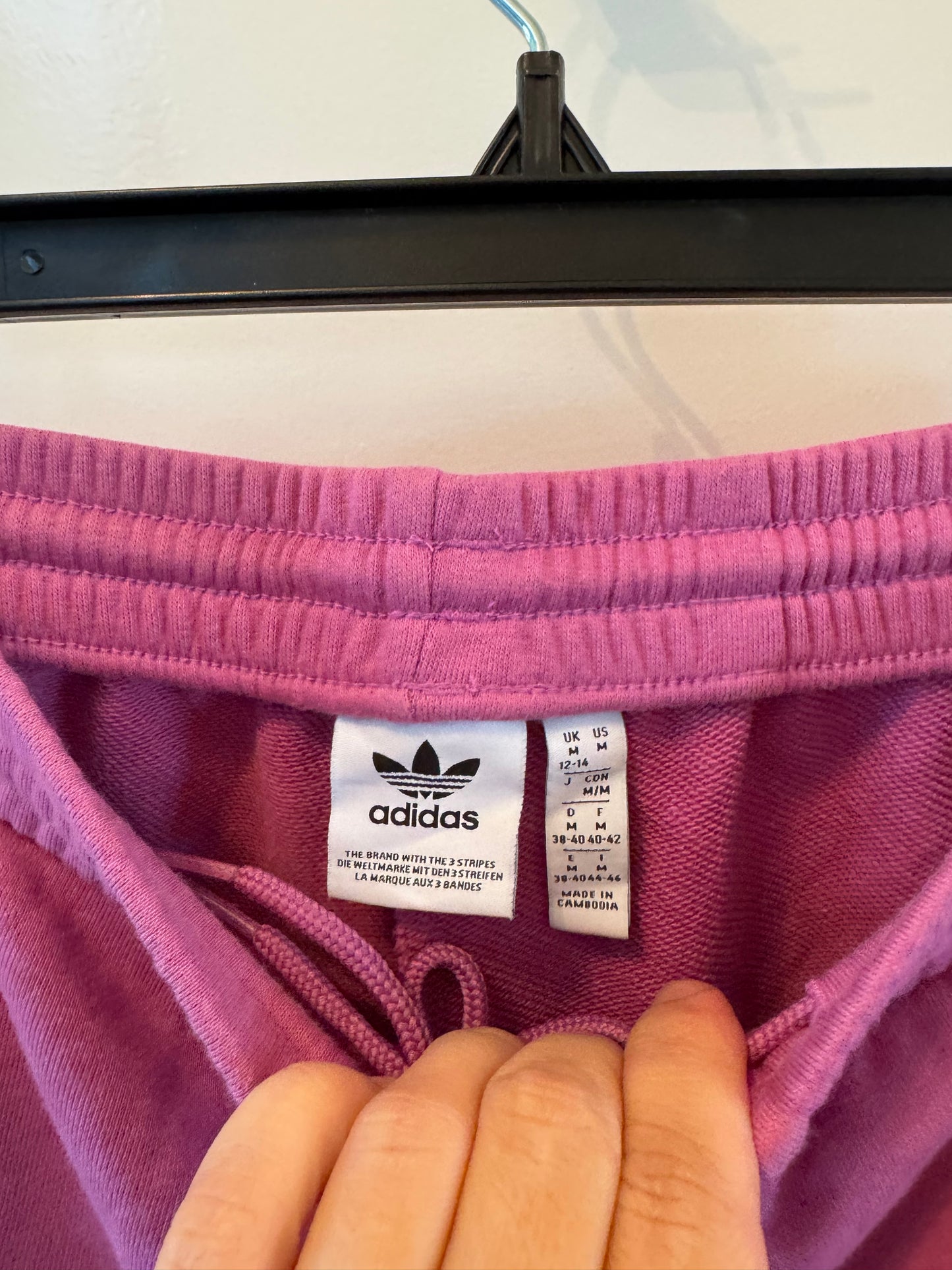 Adidas Active Shorts Women’s Medium Magenta