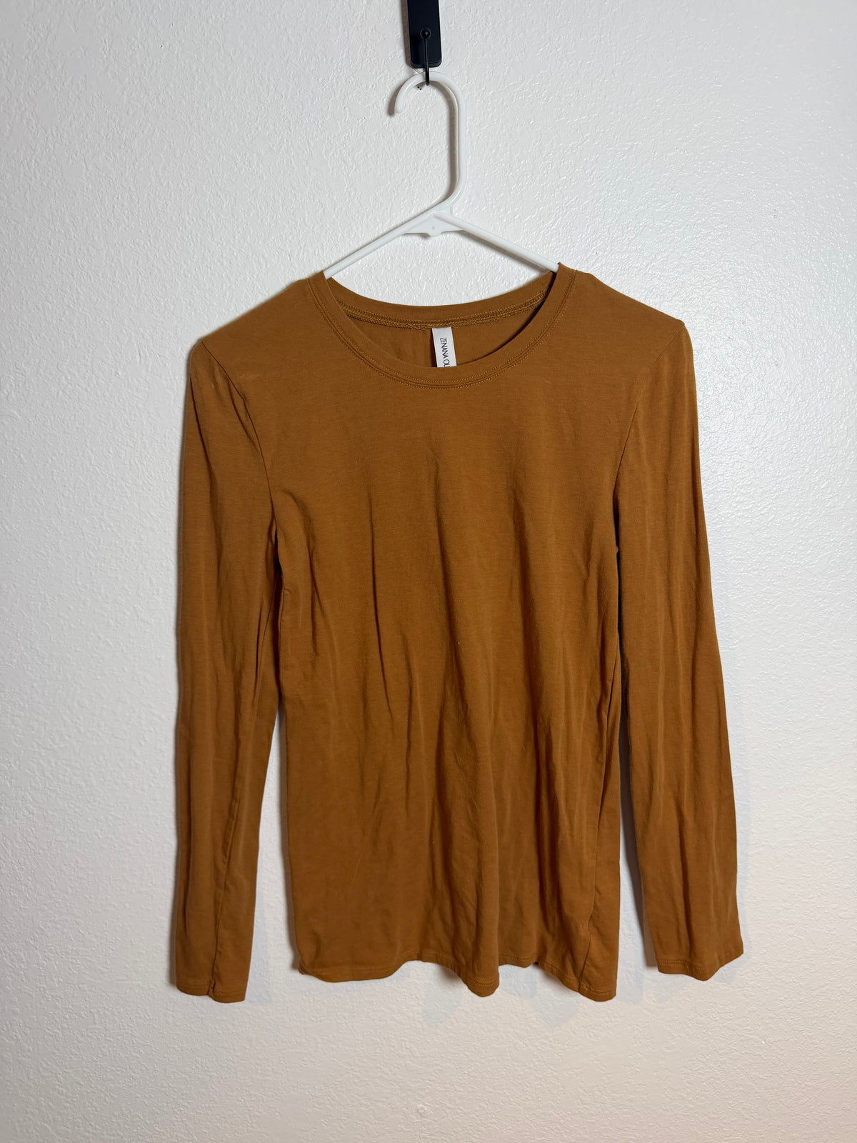 Women’s Tan Top Size Medium