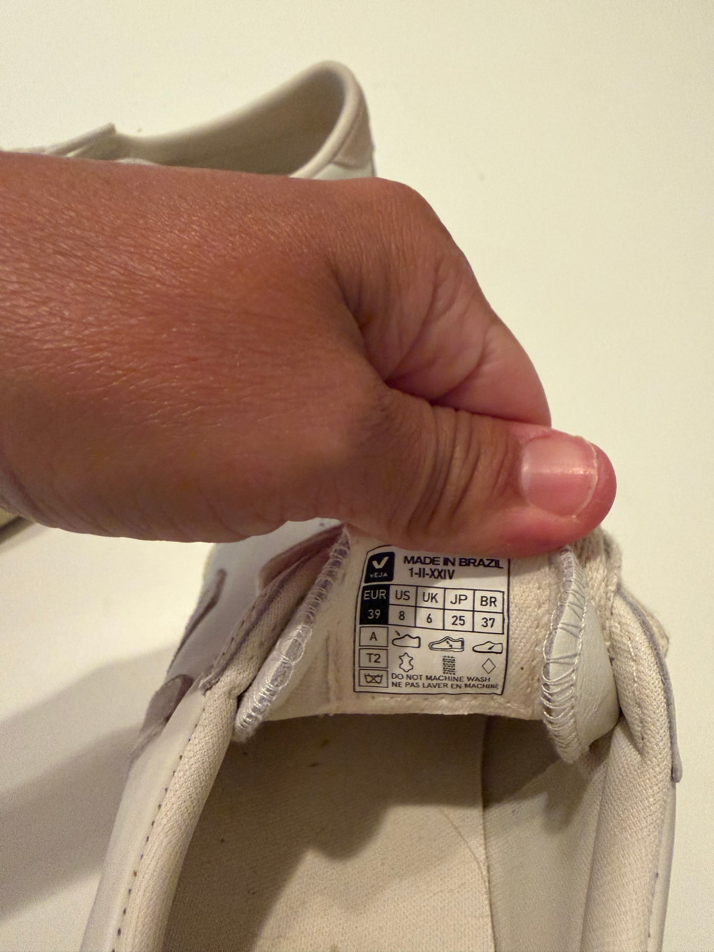Veja Volley O.T. Sneaker Women’s 8