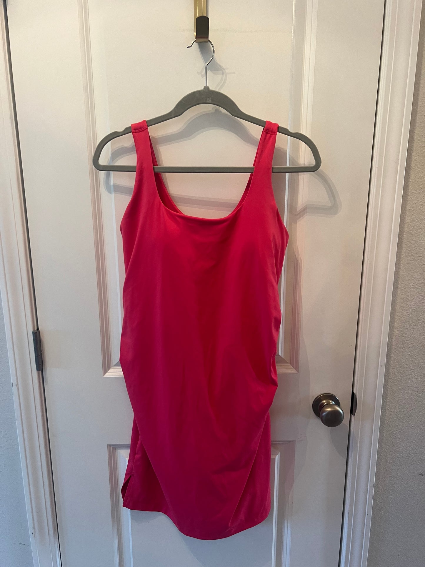 Women’s Old Navy Active Dress Size Medium