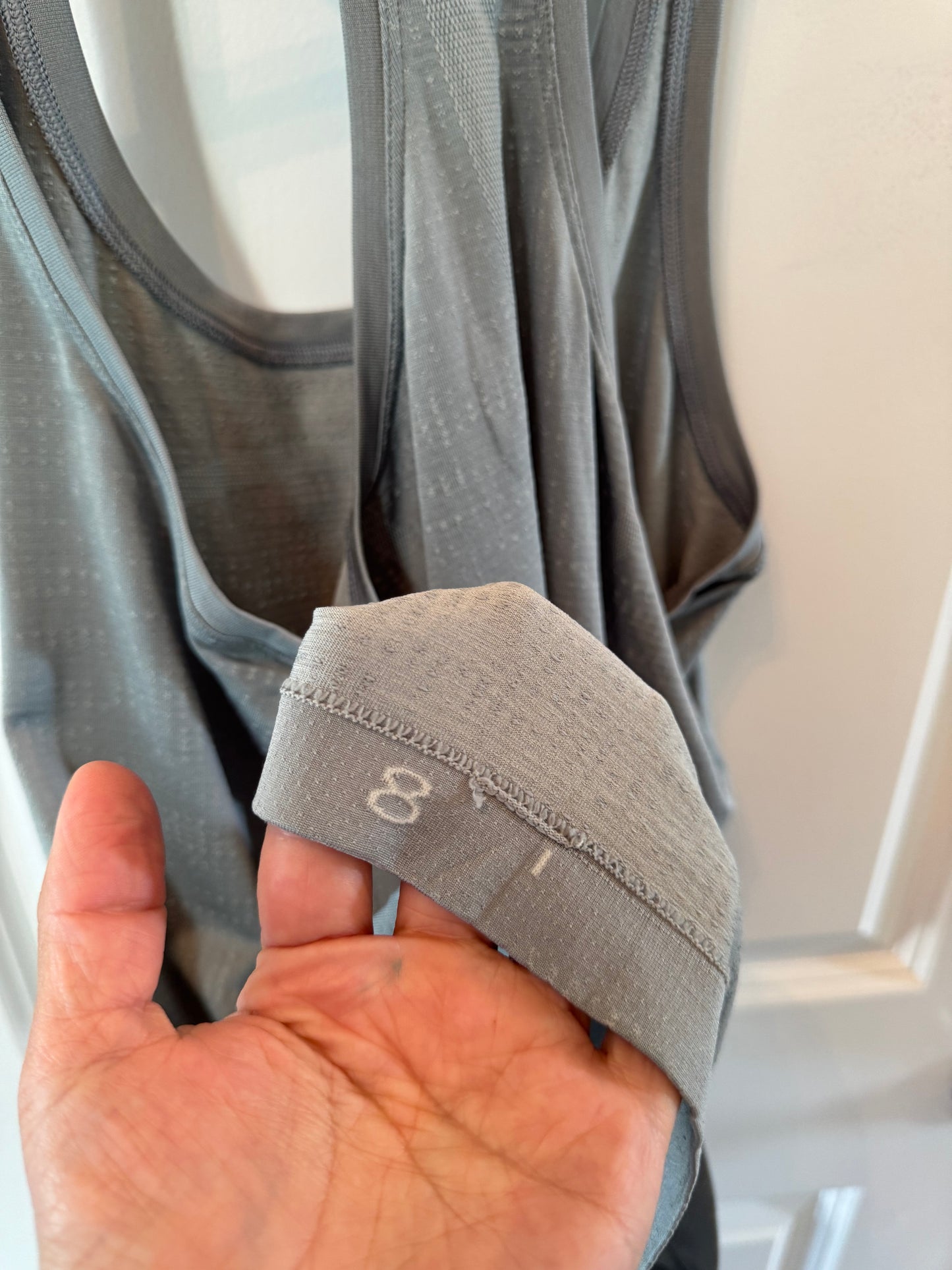 Lululemon Active Tank Women’s Size 8 Gray