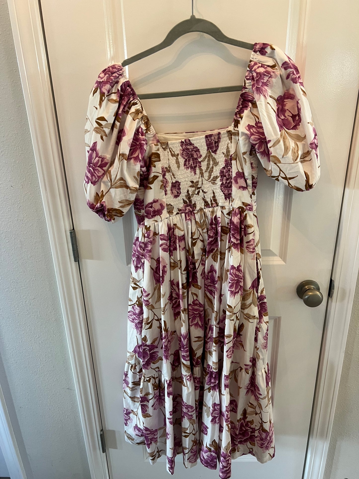 Abercrombie & Fitch Floral Maxi Dress  Size XS (runs larger)