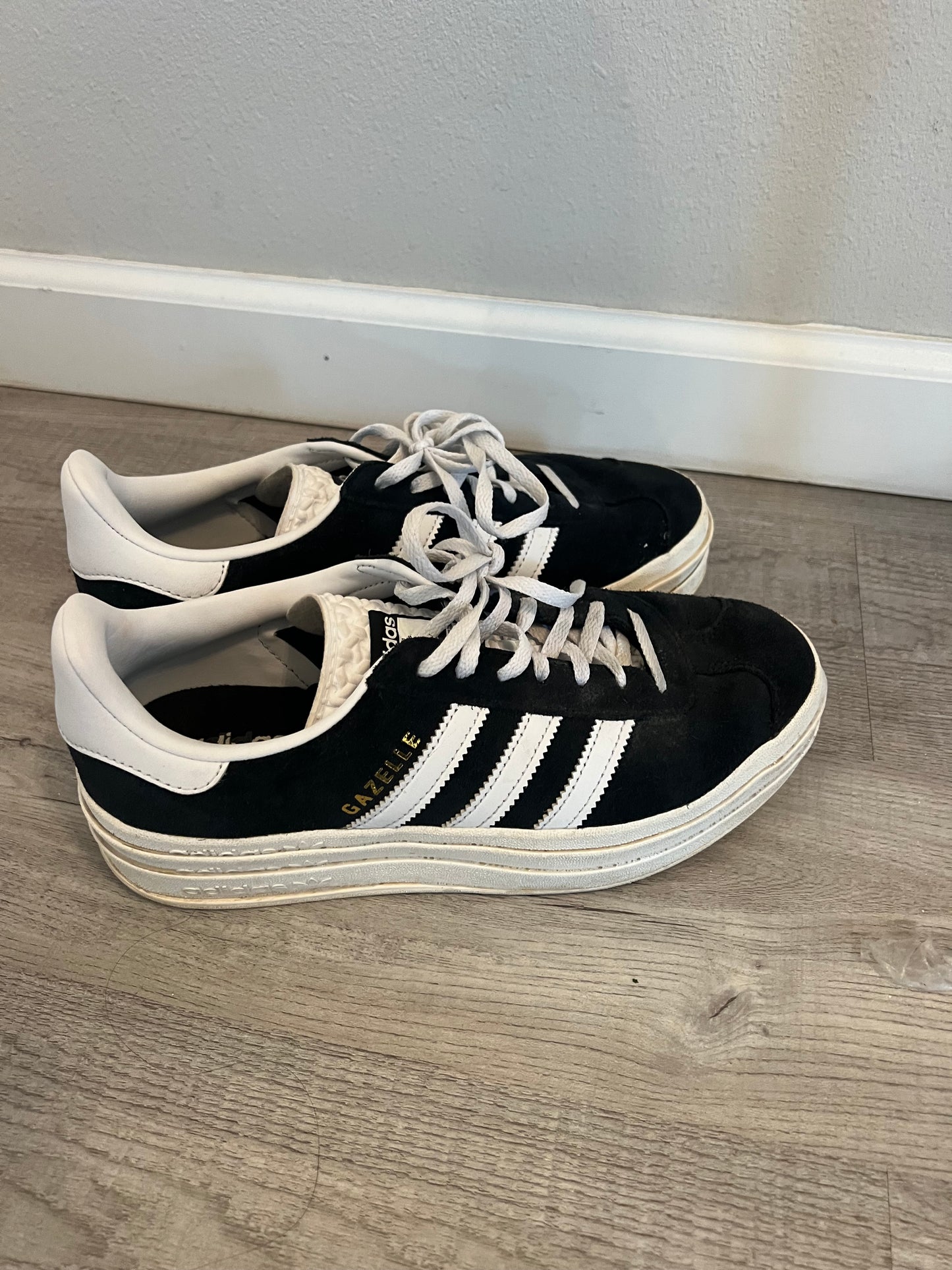 Adidas Gazelle Sneakers Women’s 7.5 Navy