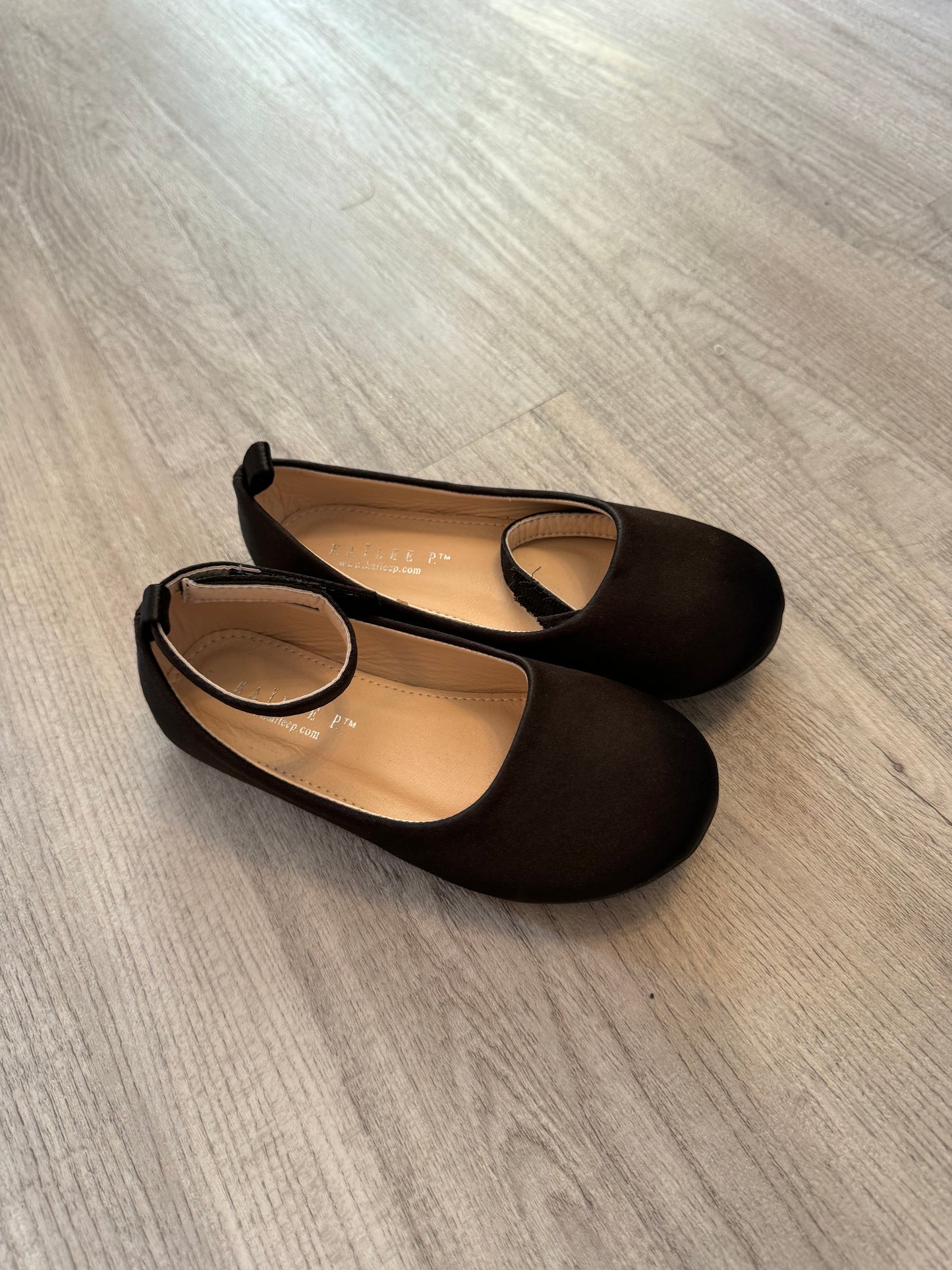 Toddler Girl Black Flats Size 10