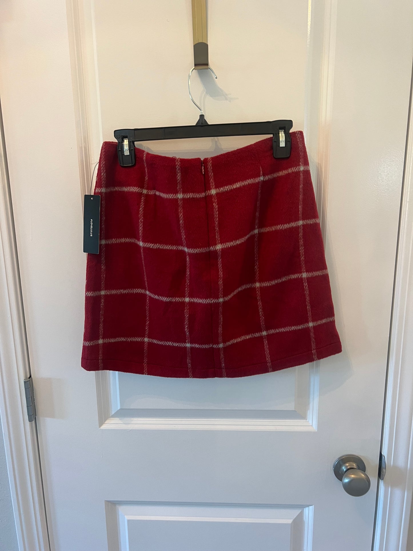 Lulu’s Spence Plaid Mini Skirt Women’s Size Medium Wine Red