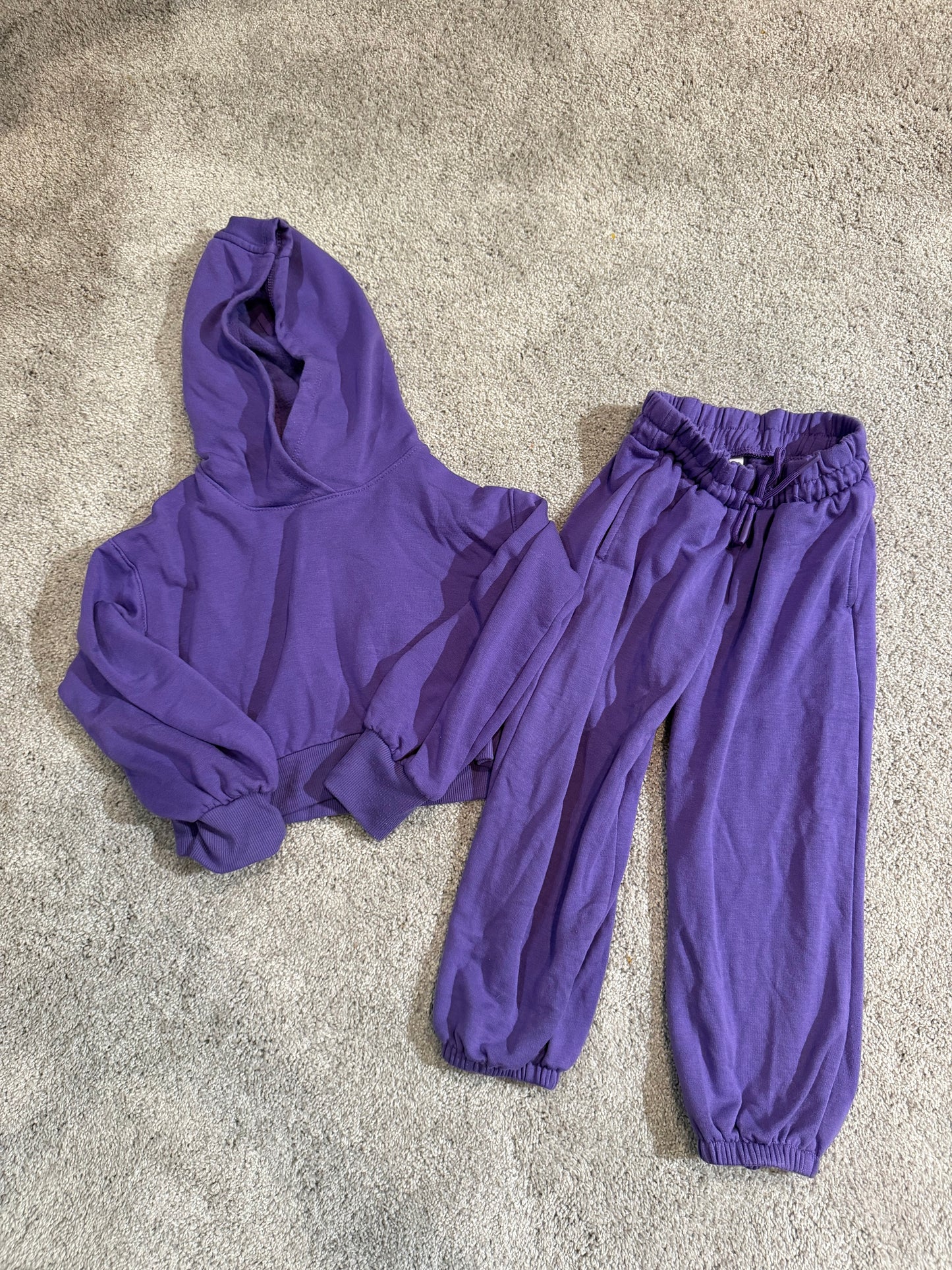 All in Motion Outfit Size 4/5