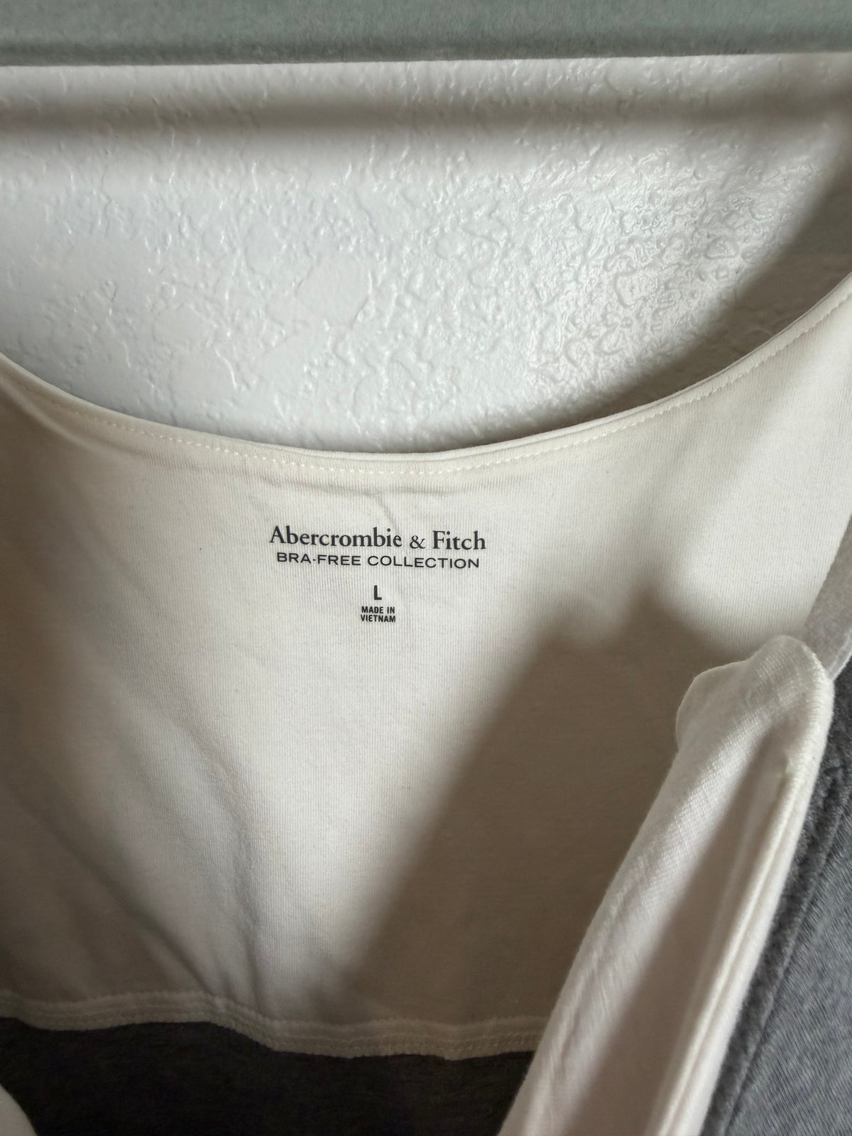 Abercrombie Tank Size Large