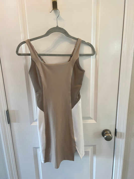 Abercrombie YPB Active Dress Women’s Size Small Tan