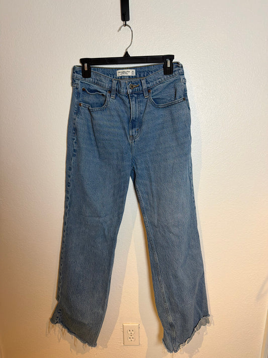 Abercrombie & Fitch Relaxed 90s High Rise Jeans Women’s Size 28