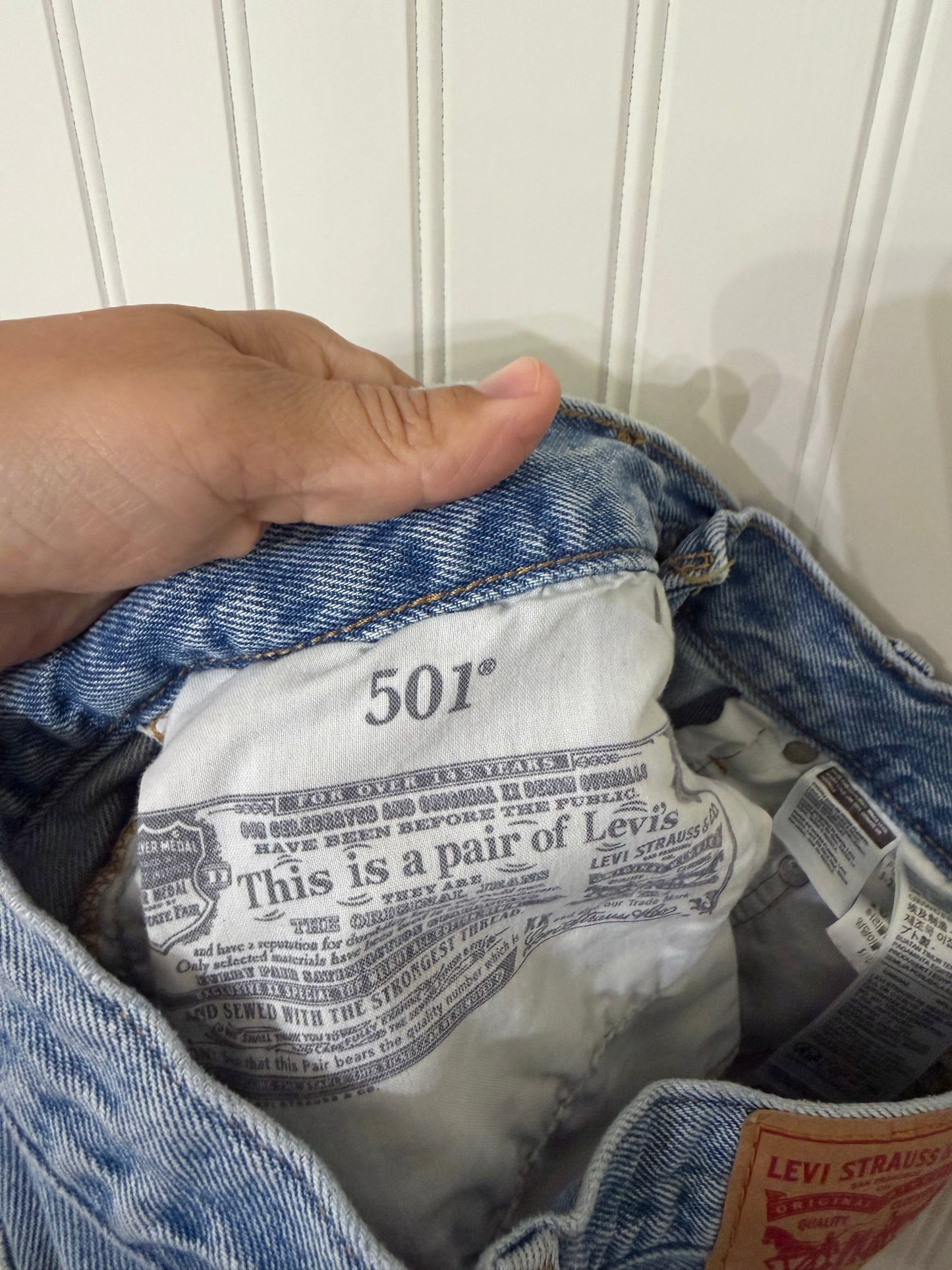 Levi’s 501 Denim Shorts Women’s Size 27