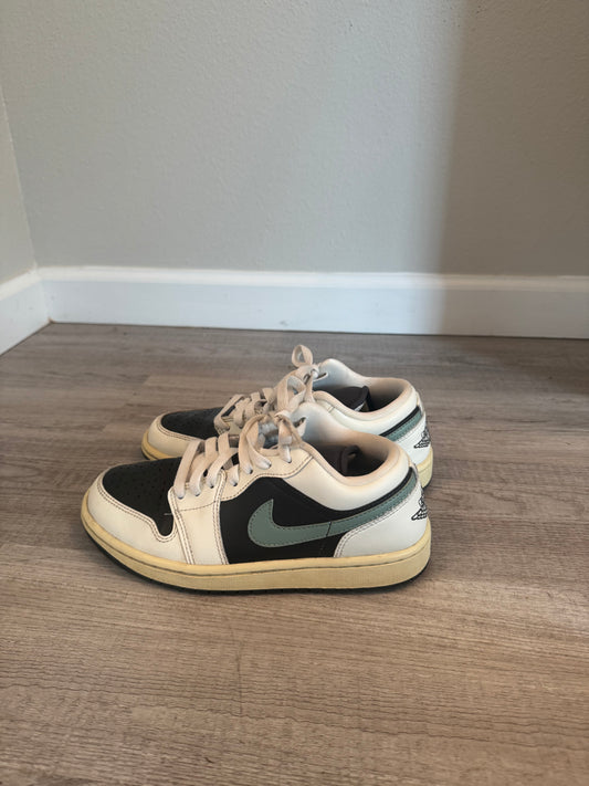 Nike Air Jordan 1 Low Men’s Size 6.5 Jade Smoke