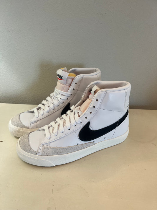 Nike Blazer Mid '77 Retro Women’s Size 6 White