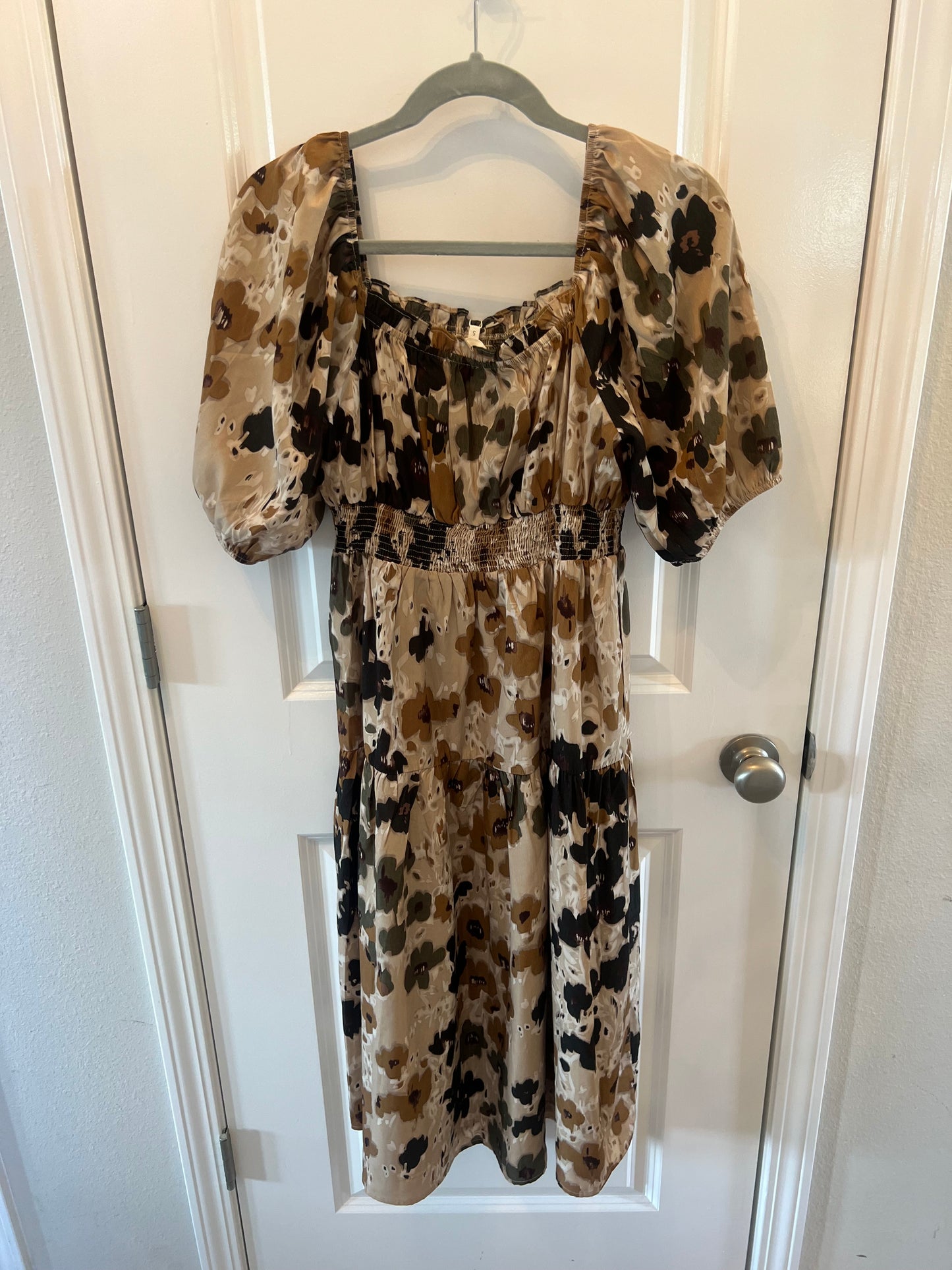 Bohme Floral Taupe Dress Size Small