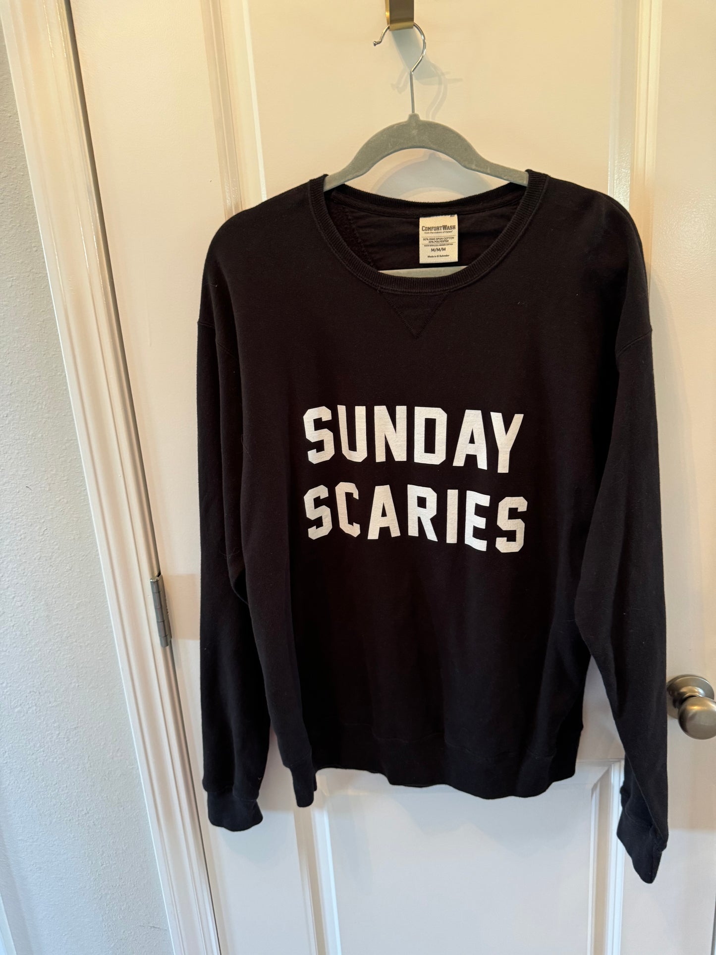 Sunday Scaries Crewneck Graphic Sweatshirt Women’s Size Medium Black White