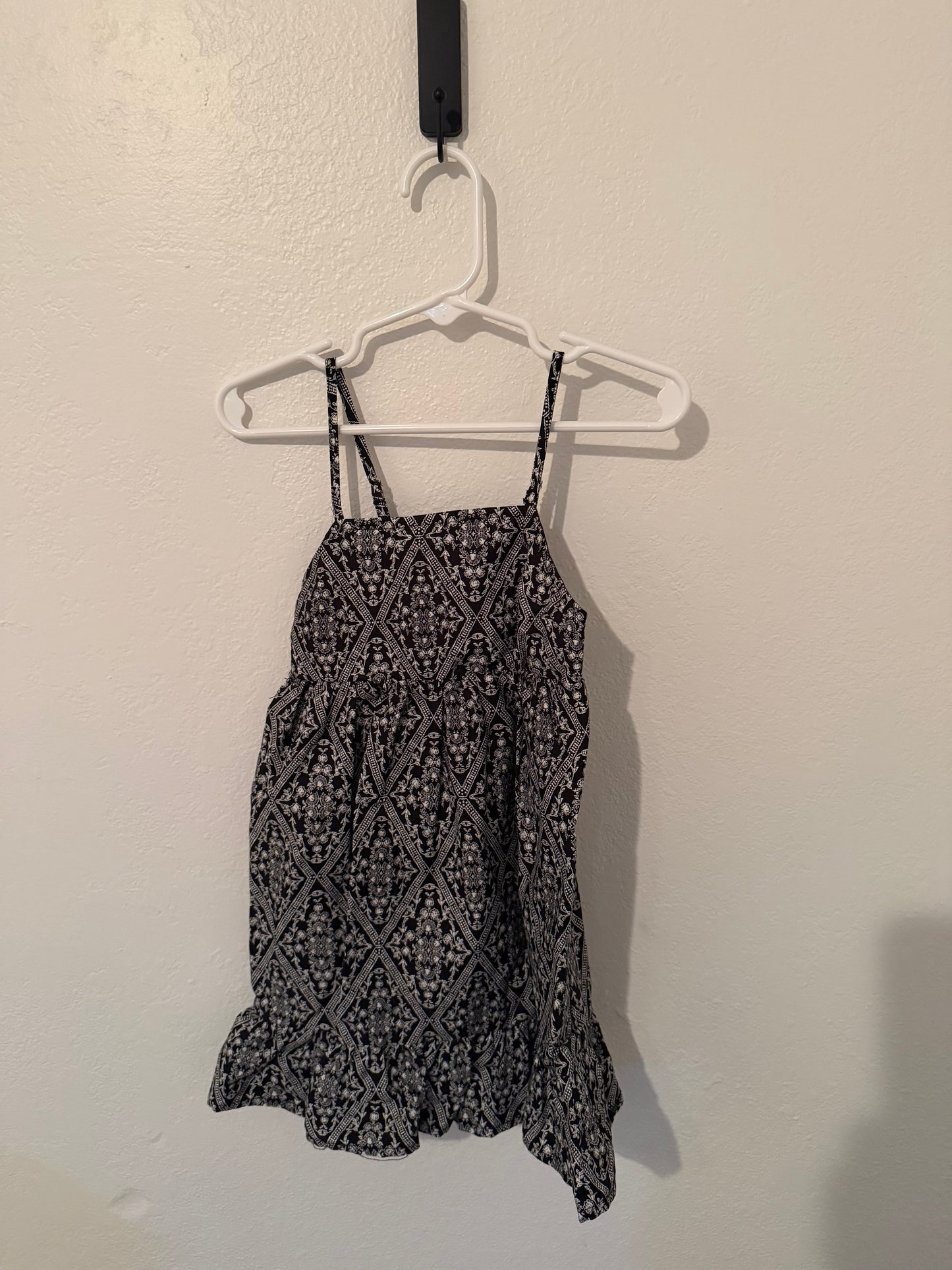 Weekend Academy Dress Size 4/5