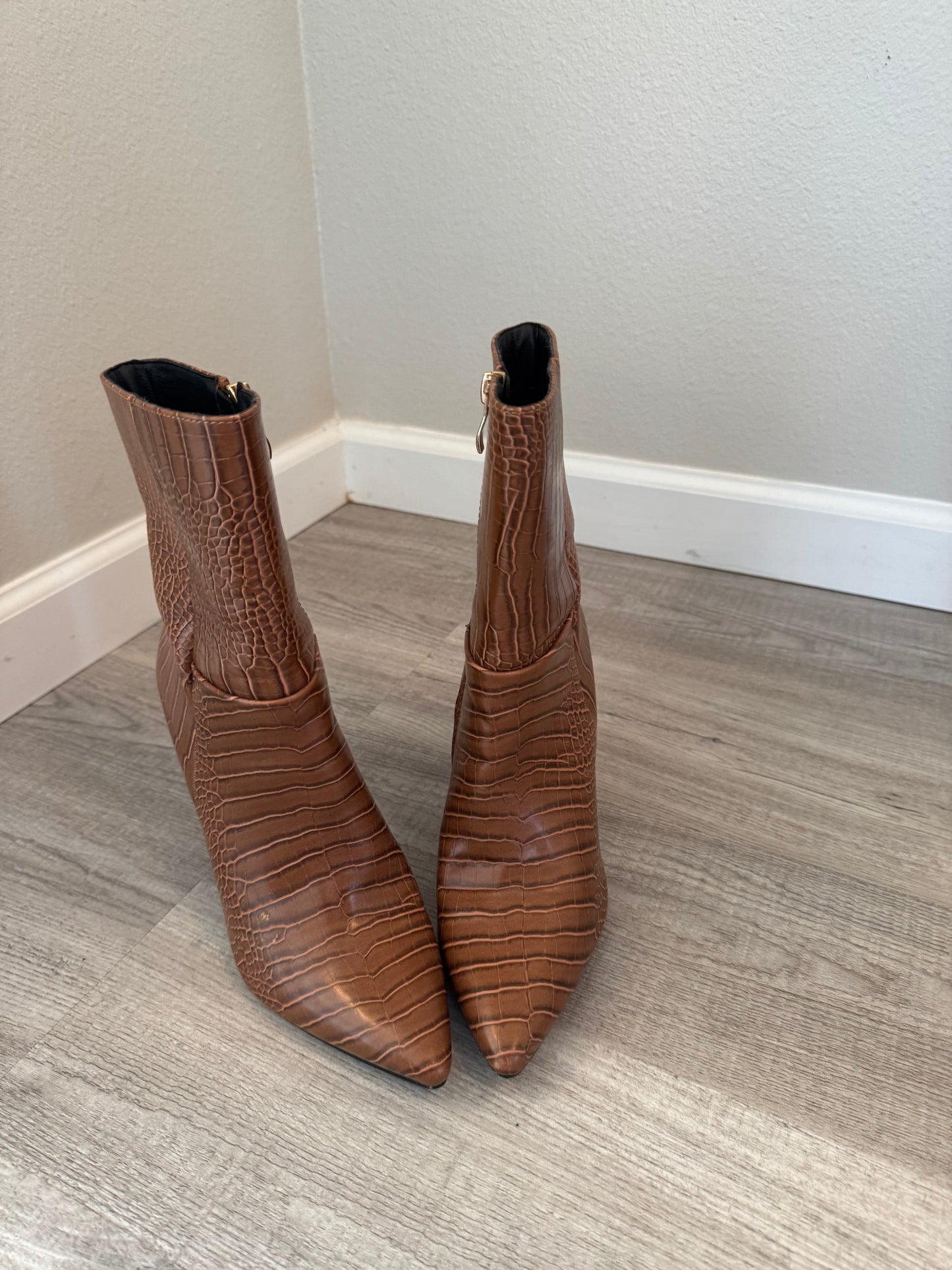 Lulus Brown Heeled Boots Size 8