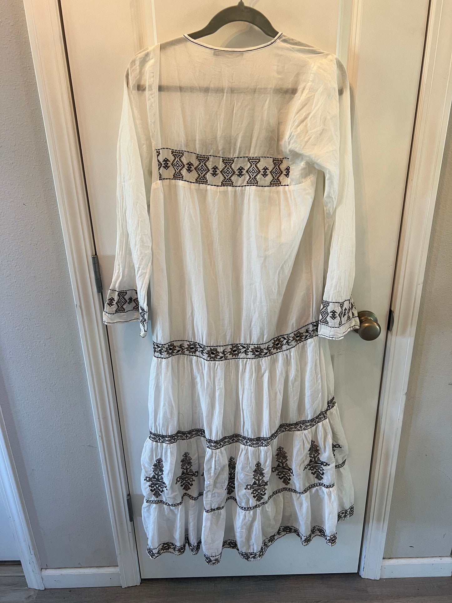 Zara Embroidered Dress Women’s Size Small White