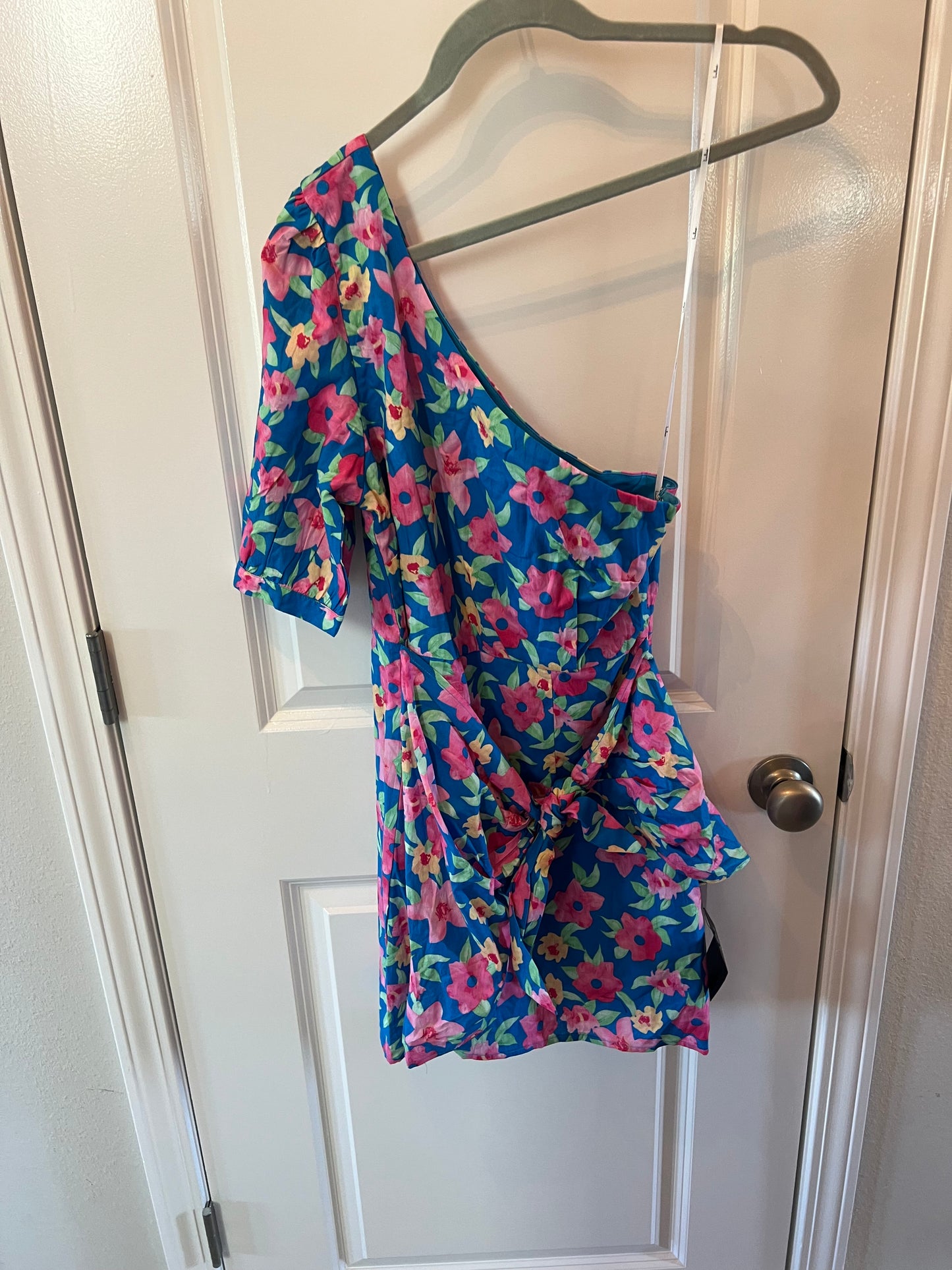 Lulu’s Floral One Shoulder Dress Women’s Size Medium 8-10 Blue Multi