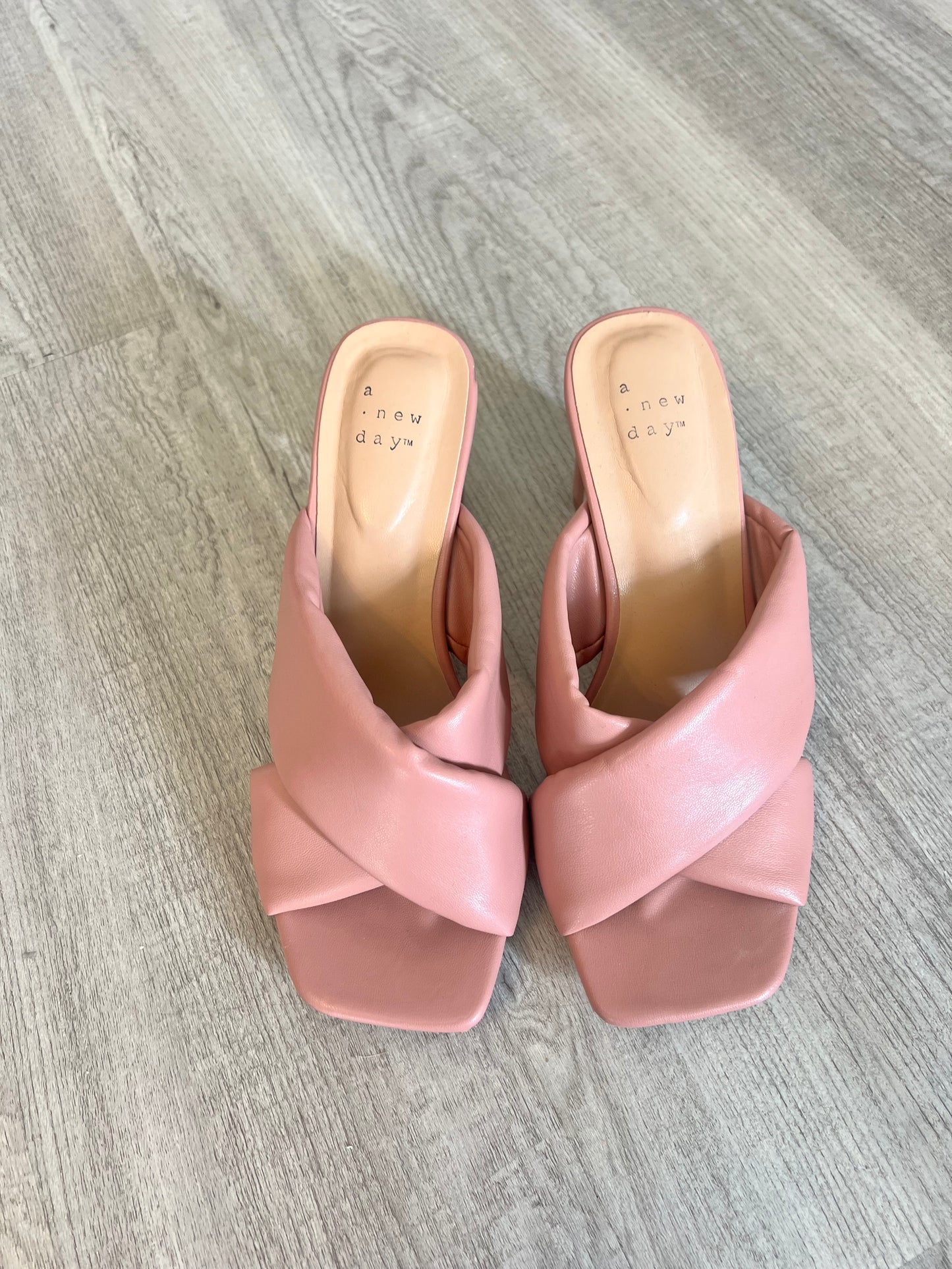 A New Day Clementine Padded Crossband Mule Heels Women's Size 7.5 Blush