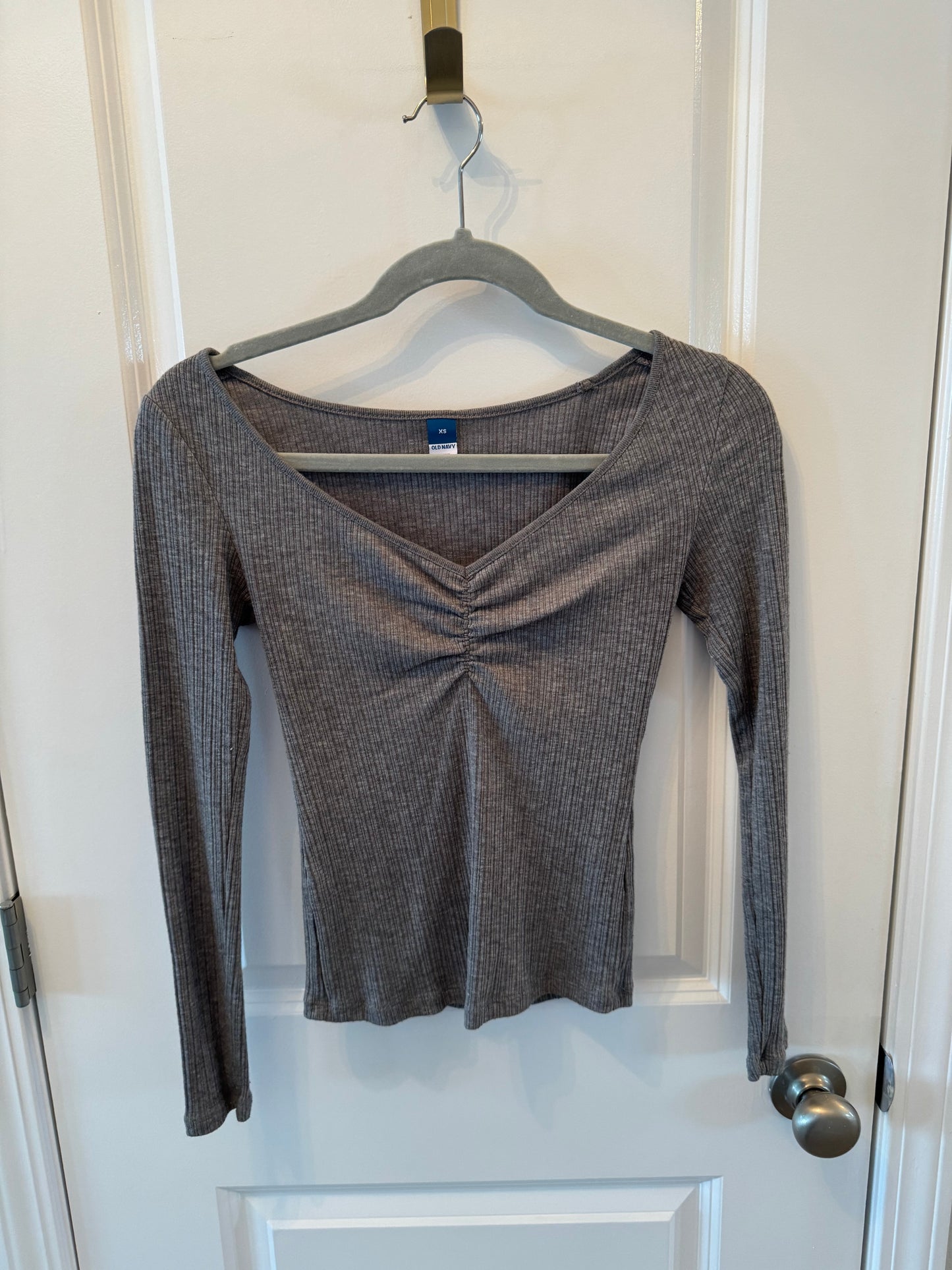 Old Navy Cinch VNeck Top Women’s Size XS Heather Gray