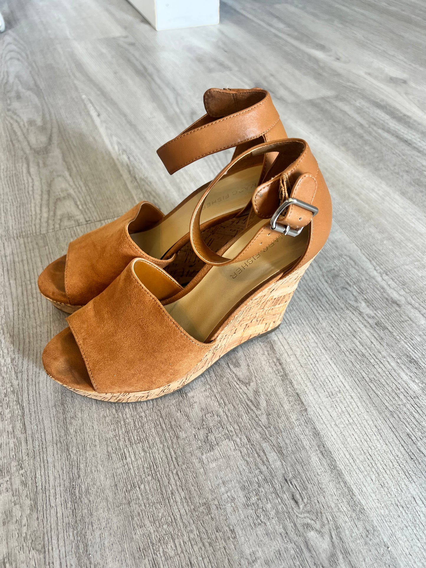Marc Fisher Hillory Wedge Sandal Women's Size 7 Tan