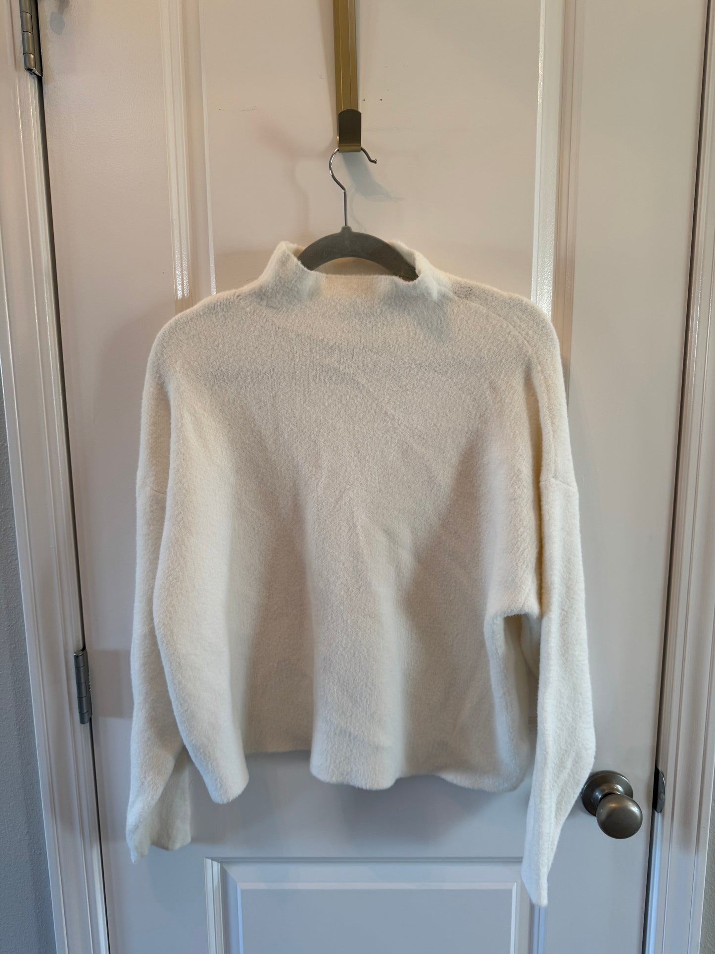 Express Mock Neck Fuzzy Sweater Women’s Size Large White