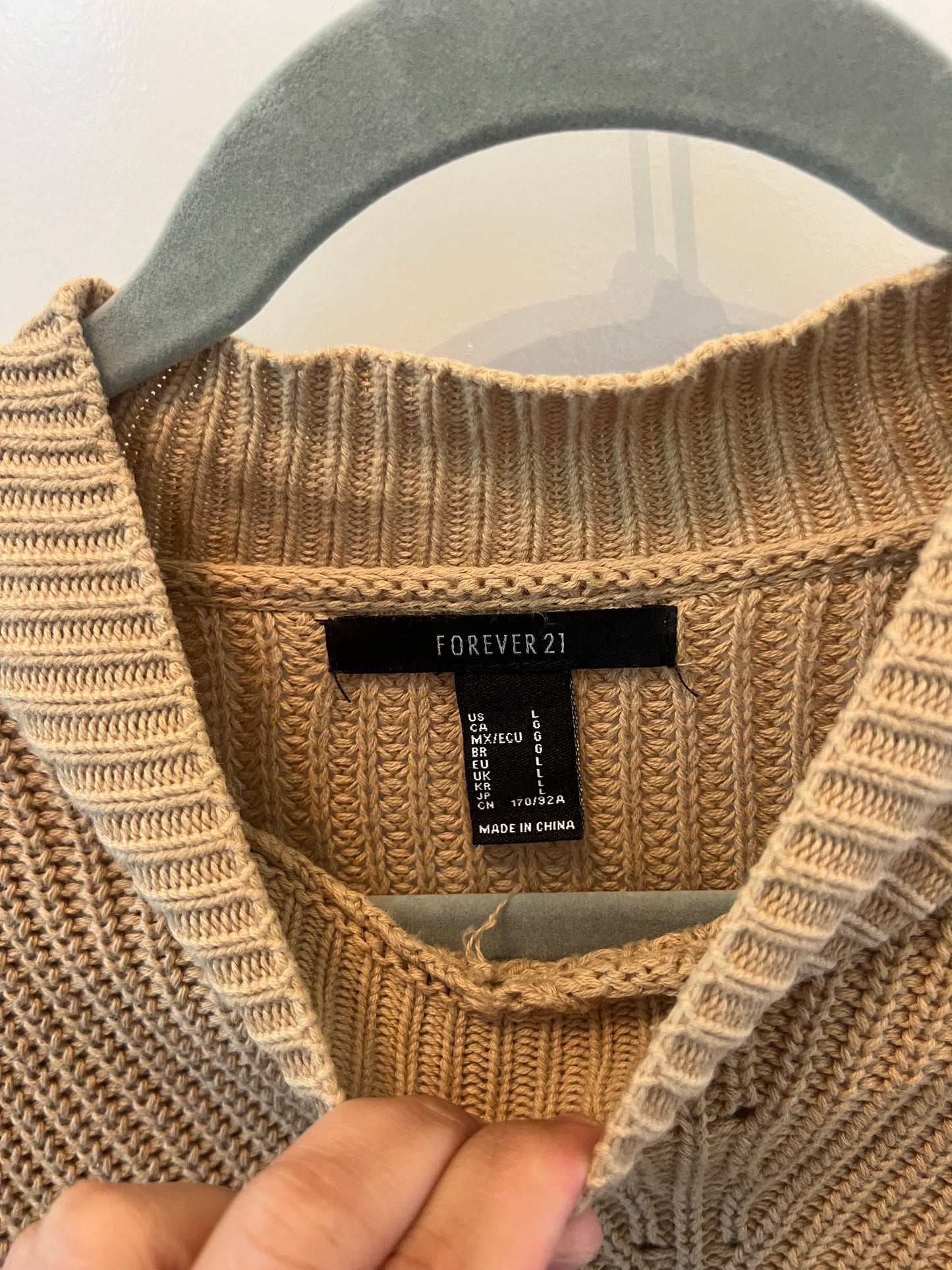 Forever21 Mock Neck Ribbed Sweater Women’s Size Large Tan