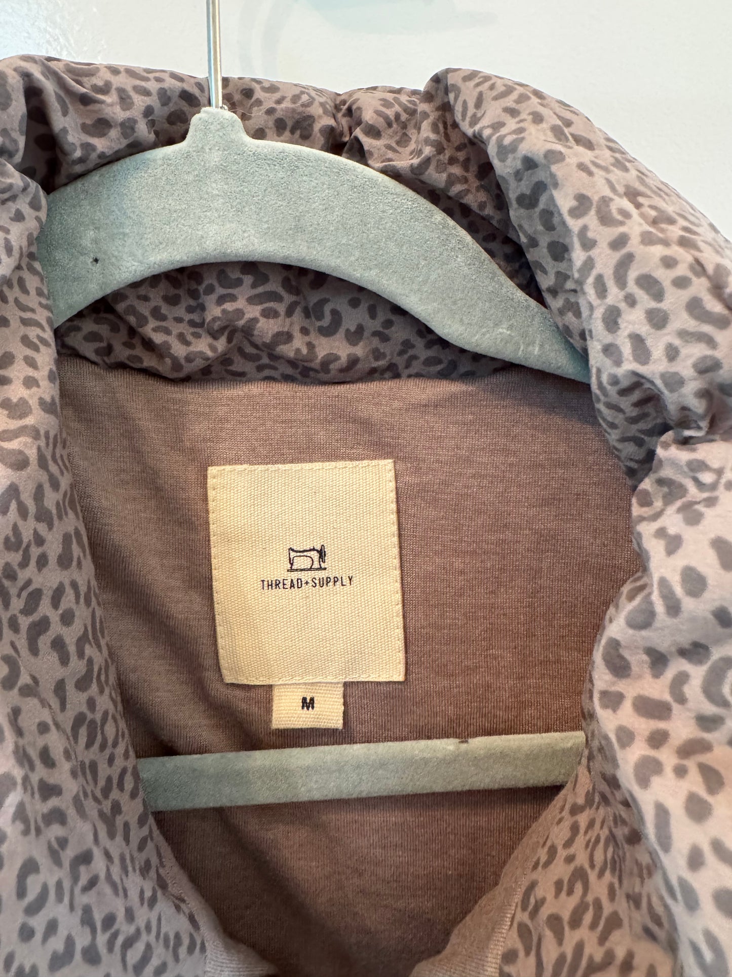 Thread & Supply Leopard Vest Women’s Medium Taupe