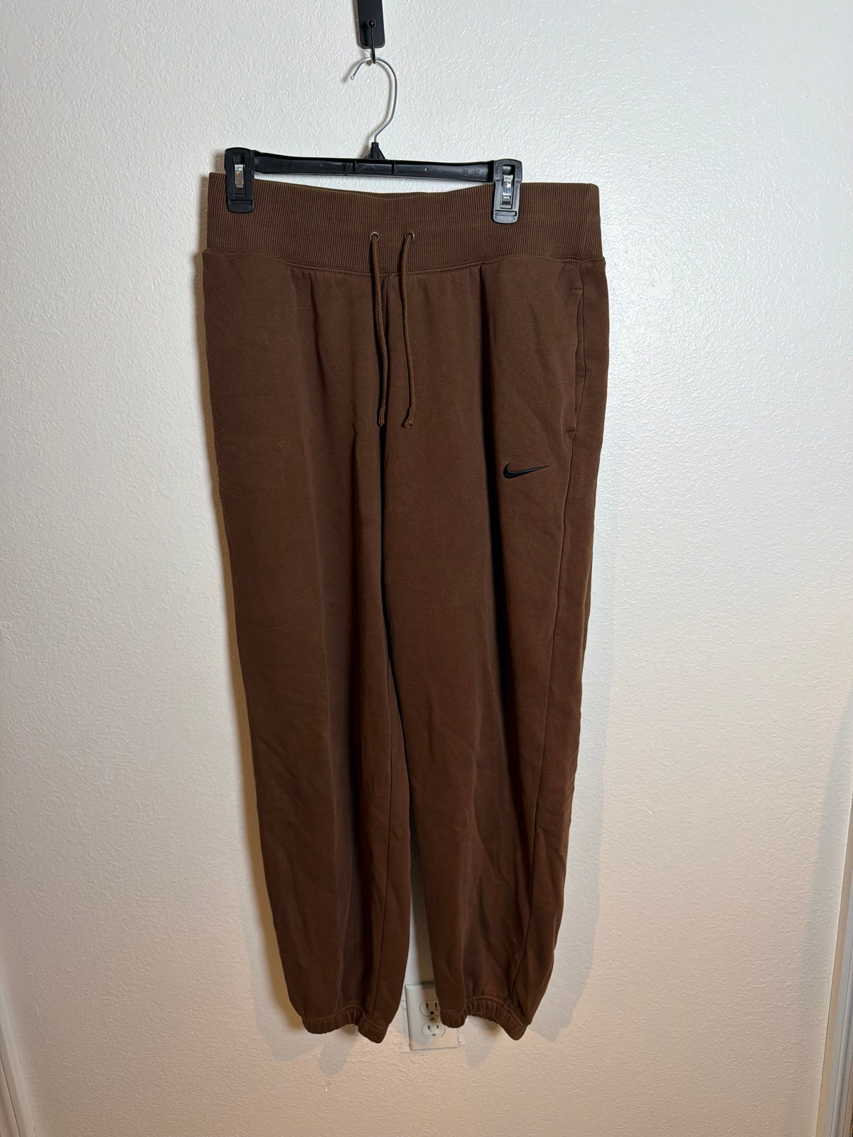 Women’s Nike Joggers Size Medium
