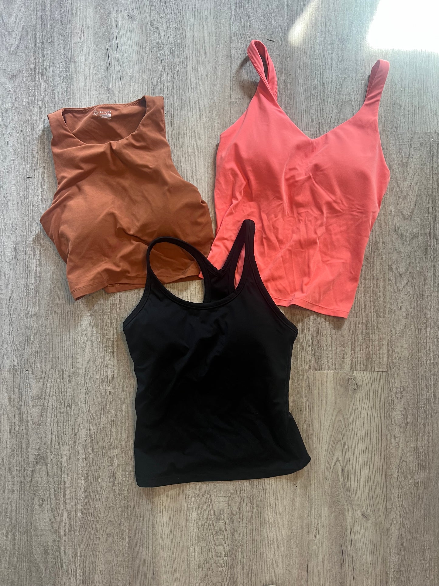 Aerie Tank Bundle Size Medium