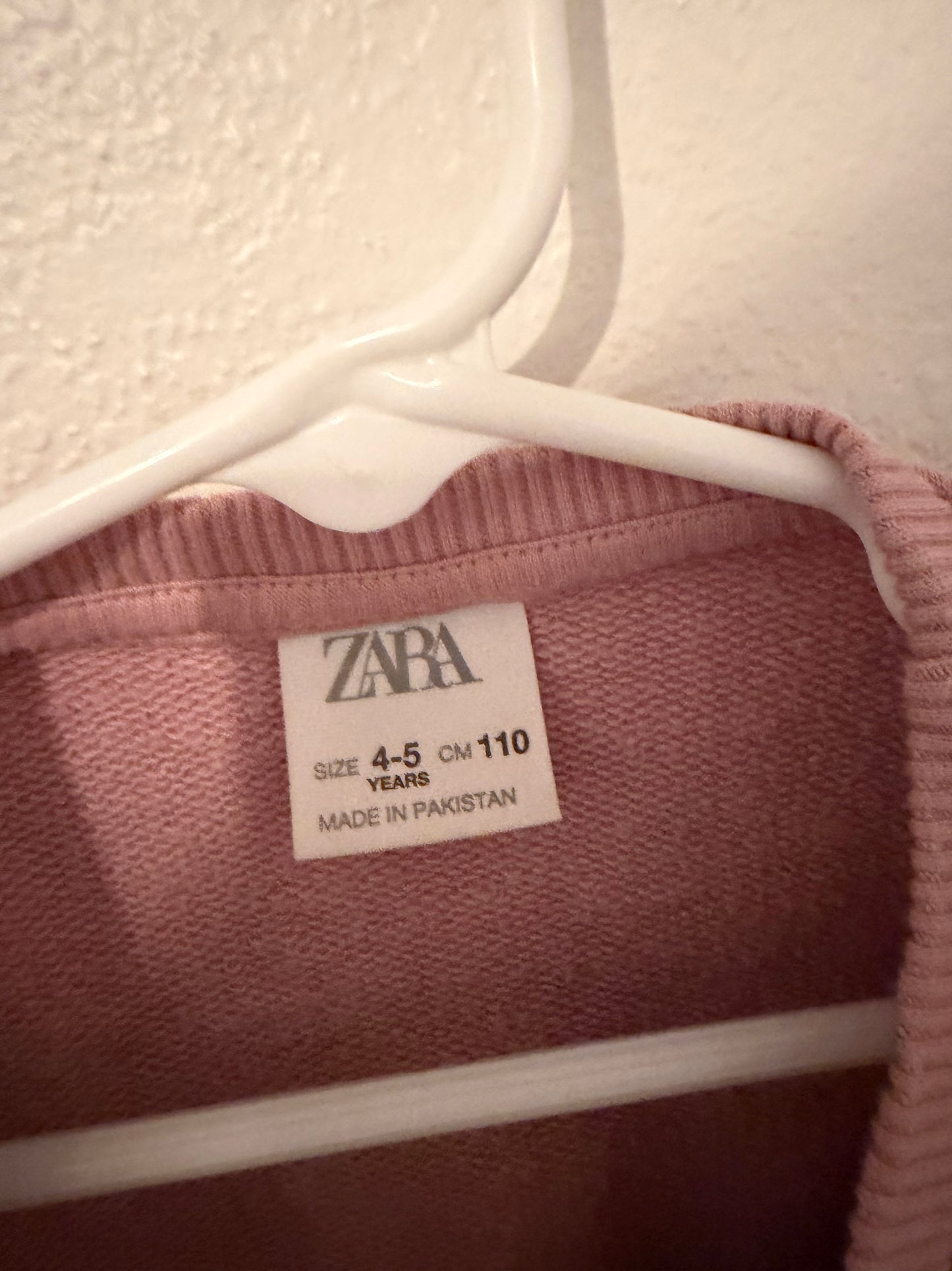 Zara Sweatshirt Size 4/5