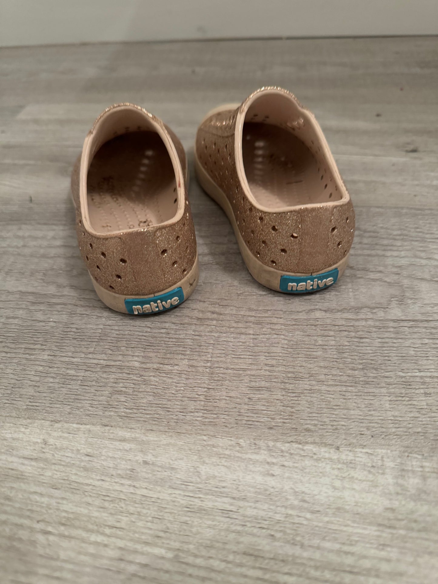 Native Jefferson Slip Ons Toddler Size 8 Metallic Gold