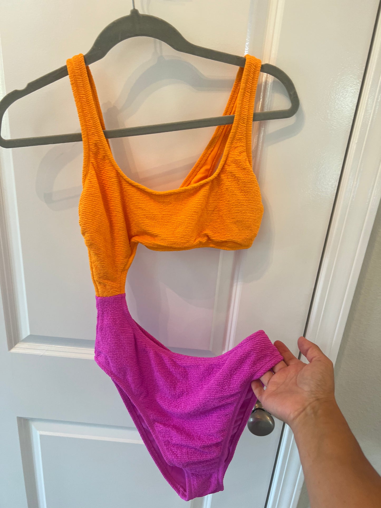 Wild Fable Color Block Side Cut Out One Piece Swimsuit Women’s Size Medium Orange Magenta