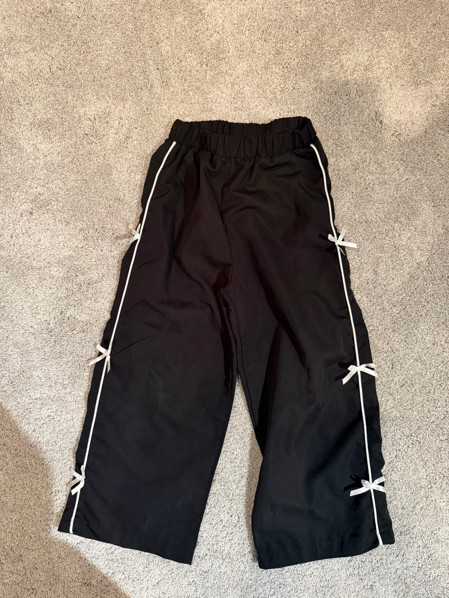 Track Pants w Bows Girl’s Size 6 Black
