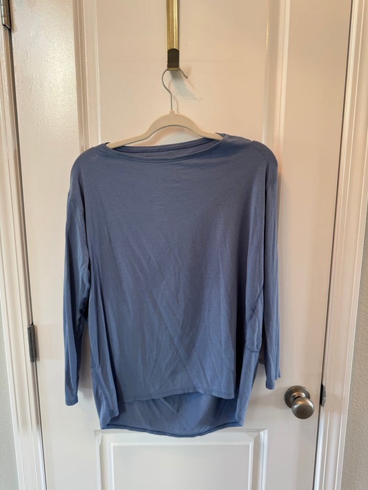 Lululemon Back in Action Long Sleeve Shirt Women’s Size 6 Water Drop