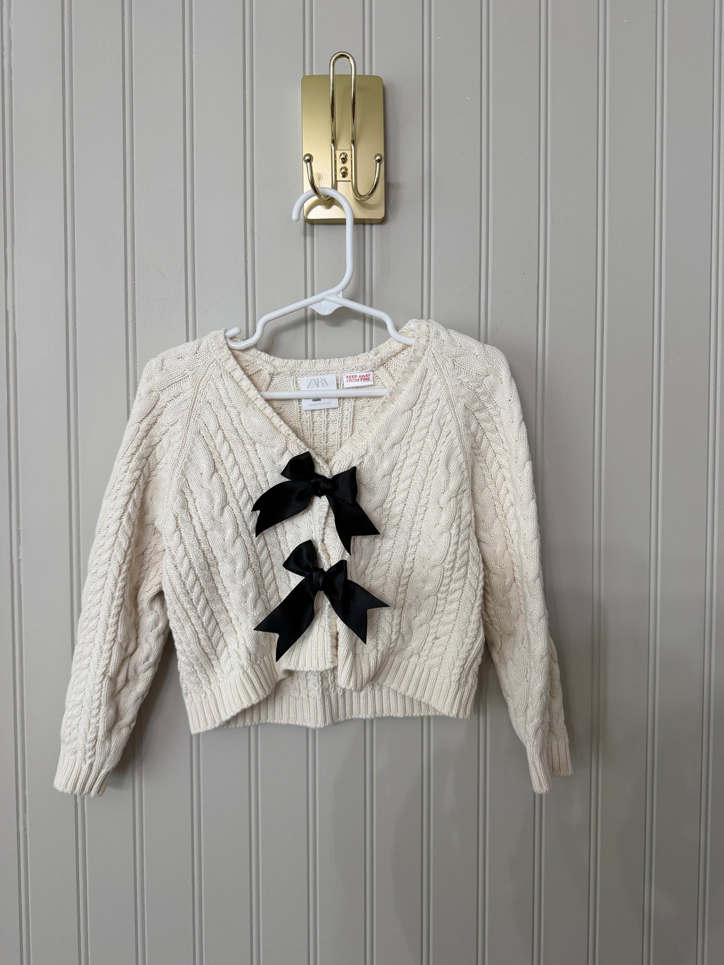 Zara Sweater w Bows Toddler Size 4 Years