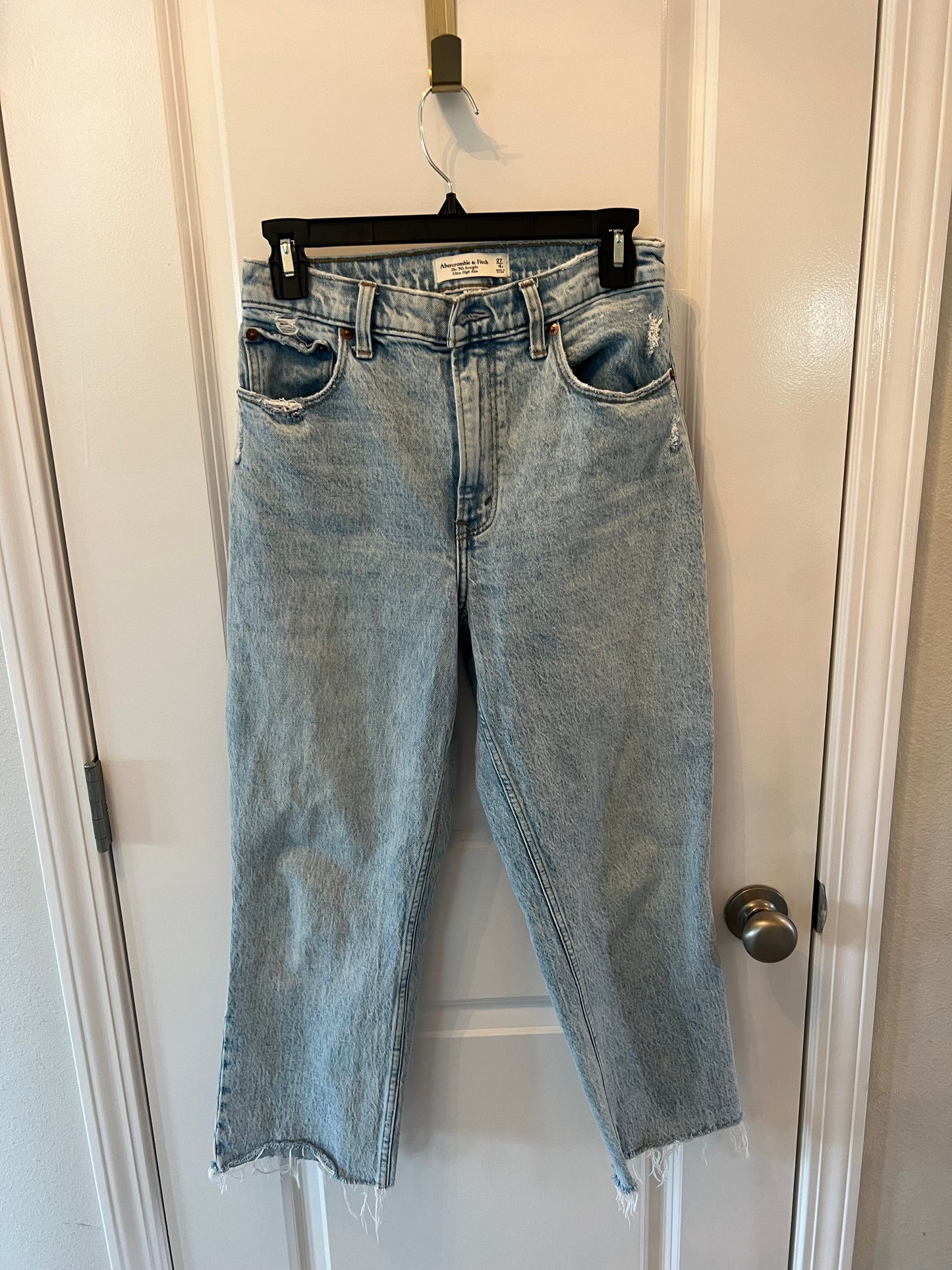 Abercrombie & Fitch High Rise 90s Straight Jeans Size 27 short