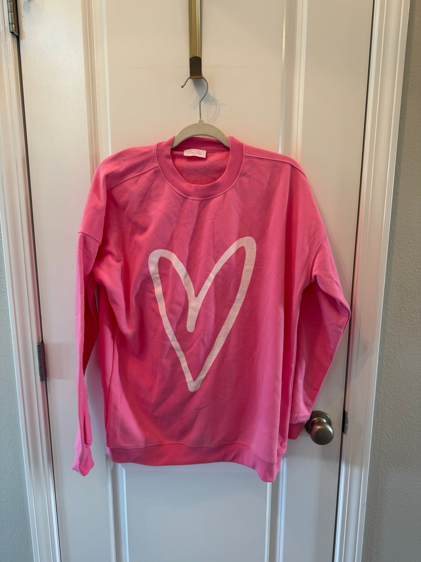 Pink Lily Heart Sweatshirt Women’s Small